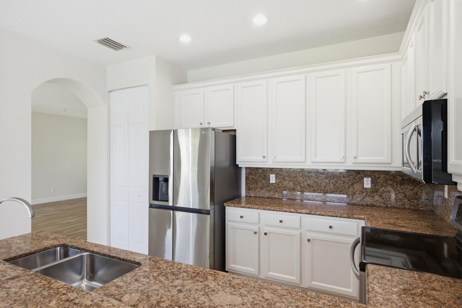CANYON LAKES 6 - Residential