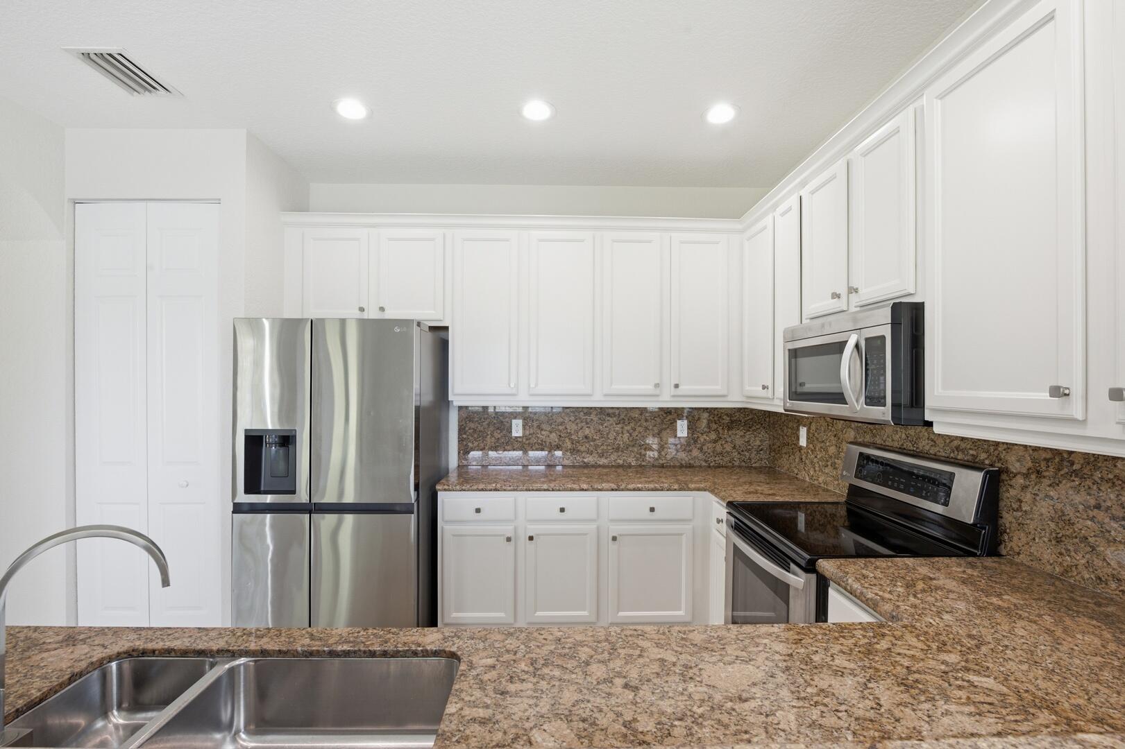 CANYON LAKES 6 - Residential