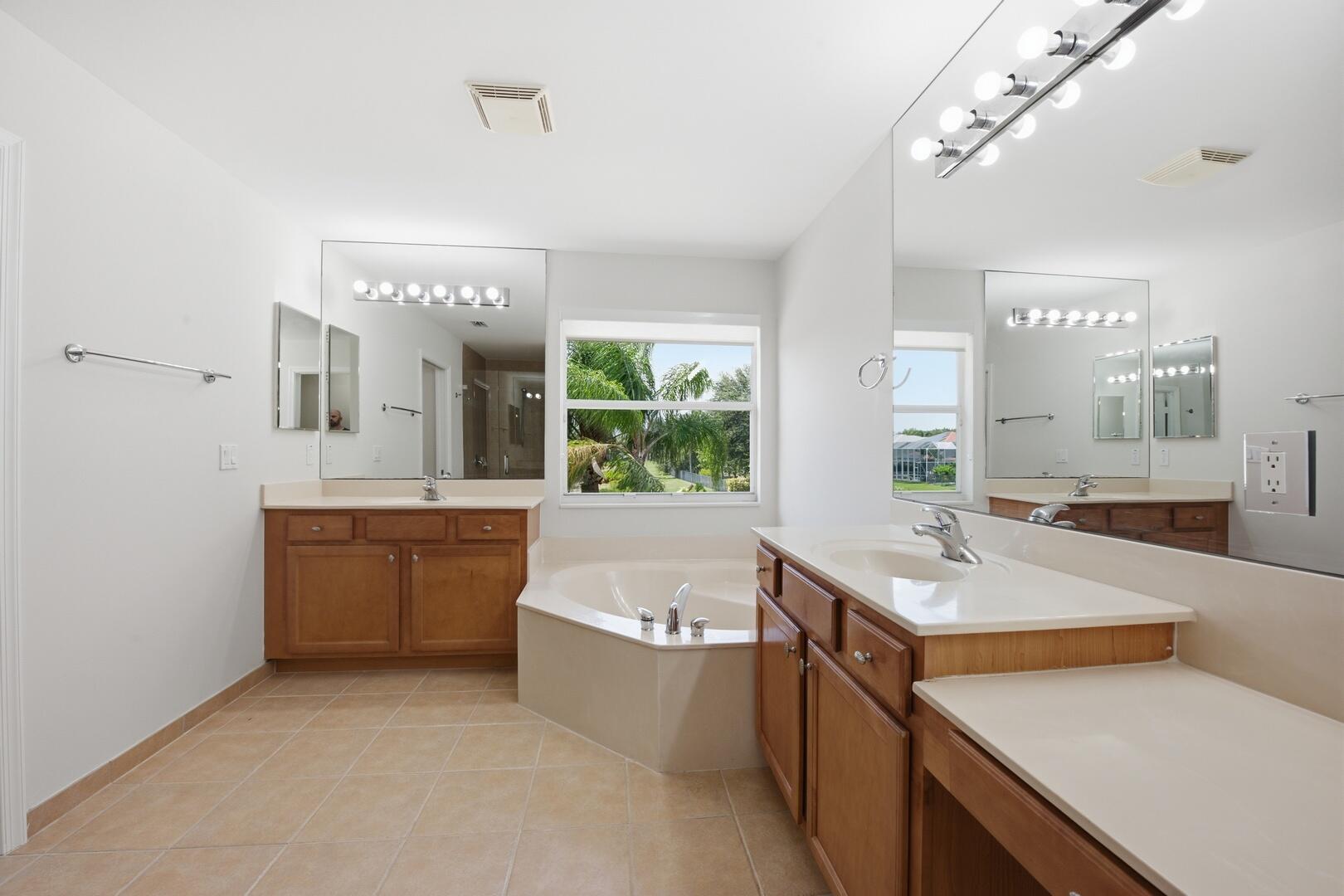 CANYON LAKES 6 - Residential