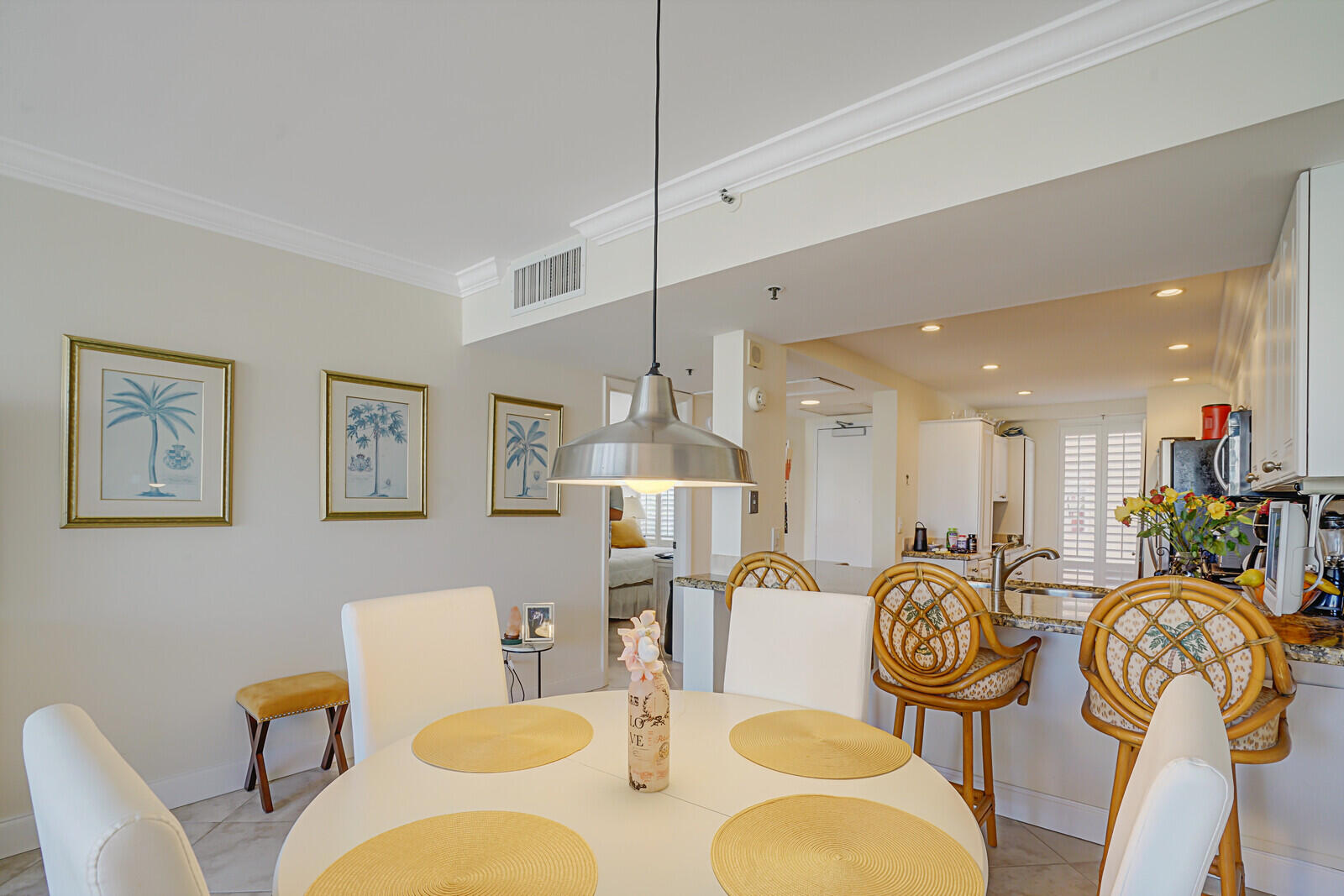 YACHT & RACQUET CLUB OF BOCA RATON CONDO - Residential