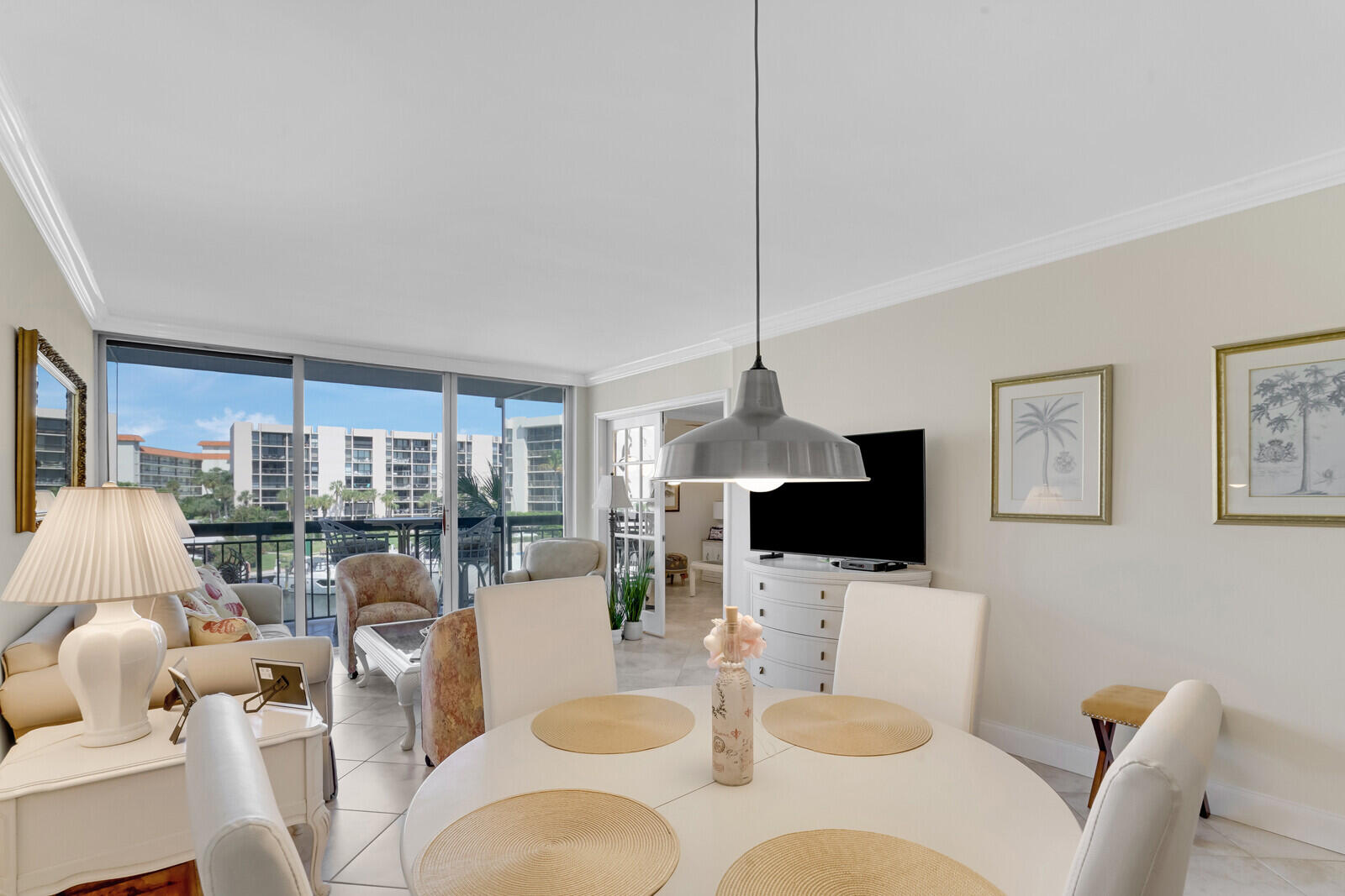 YACHT & RACQUET CLUB OF BOCA RATON CONDO - Residential