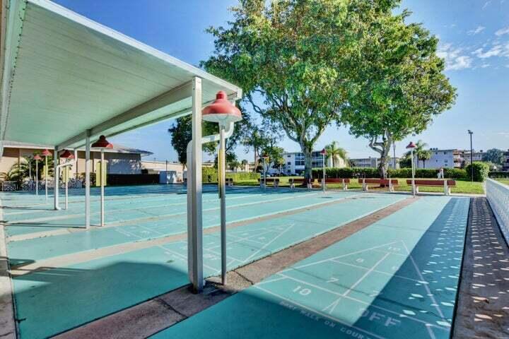 LAKE CLARKE GARDENS CONDO 24 - Residential