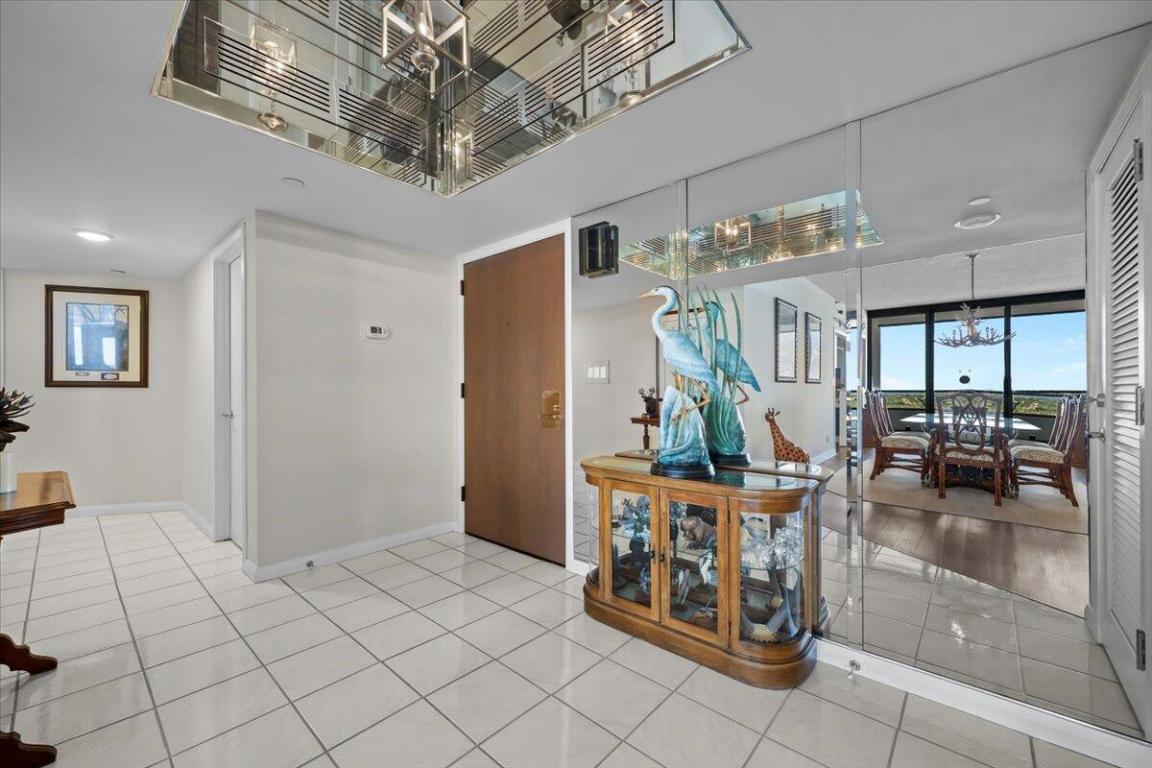 OLD PORT COVE LAKE POINT TOWER CONDO - Residential