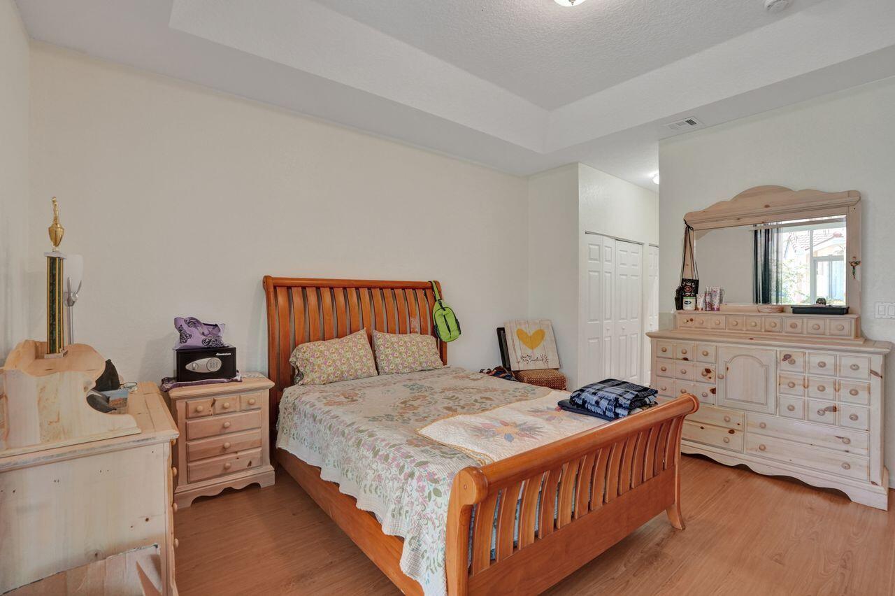 WYNDHAM LAKES EAST - Residential
