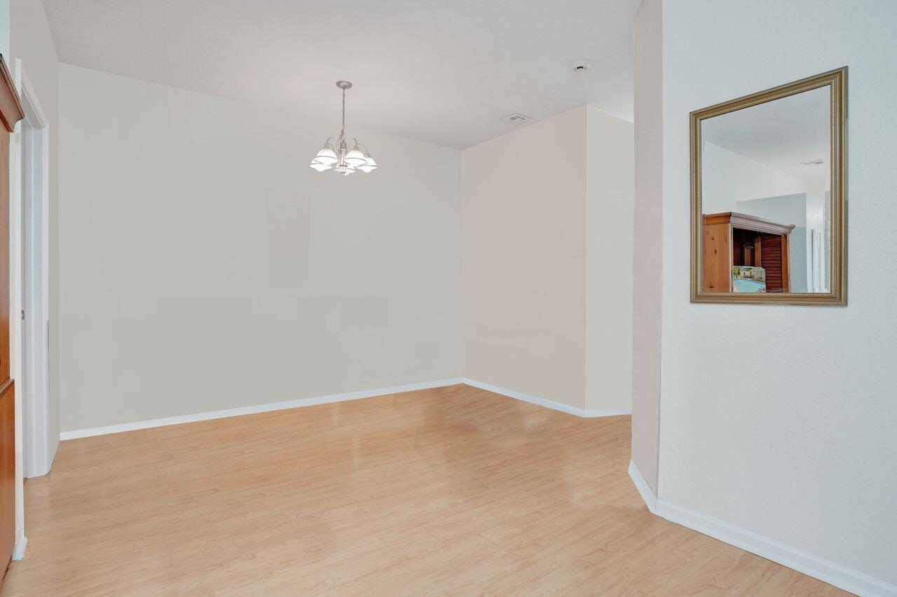 WYNDHAM LAKES EAST - Residential
