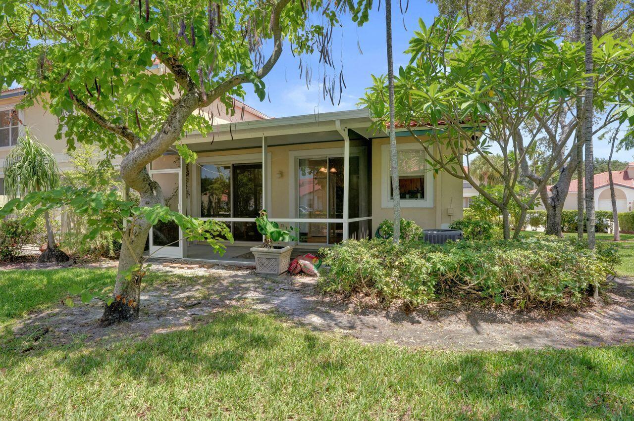 WYNDHAM LAKES EAST - Residential