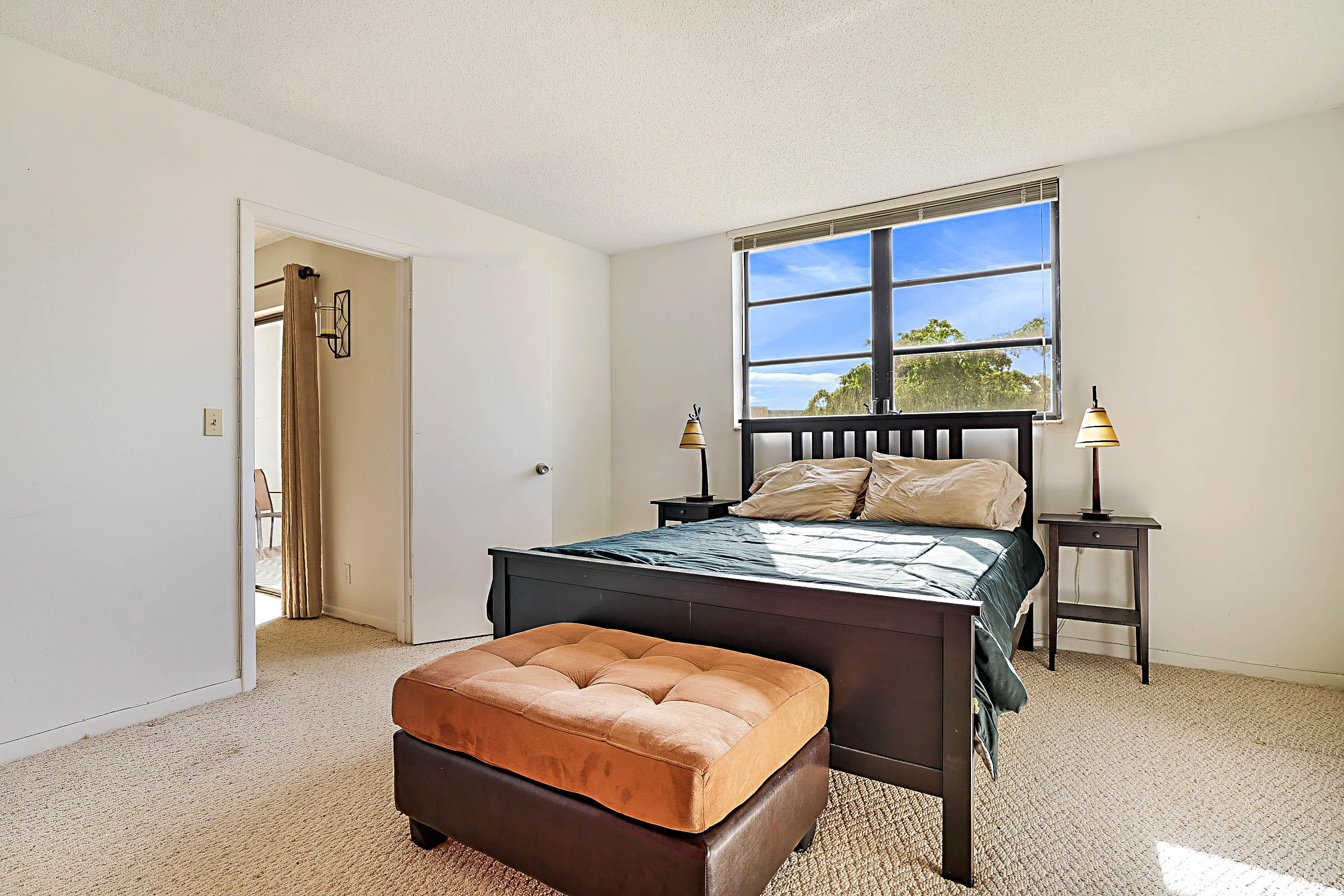 ISLES OF INVERRARY I CONDO - Residential