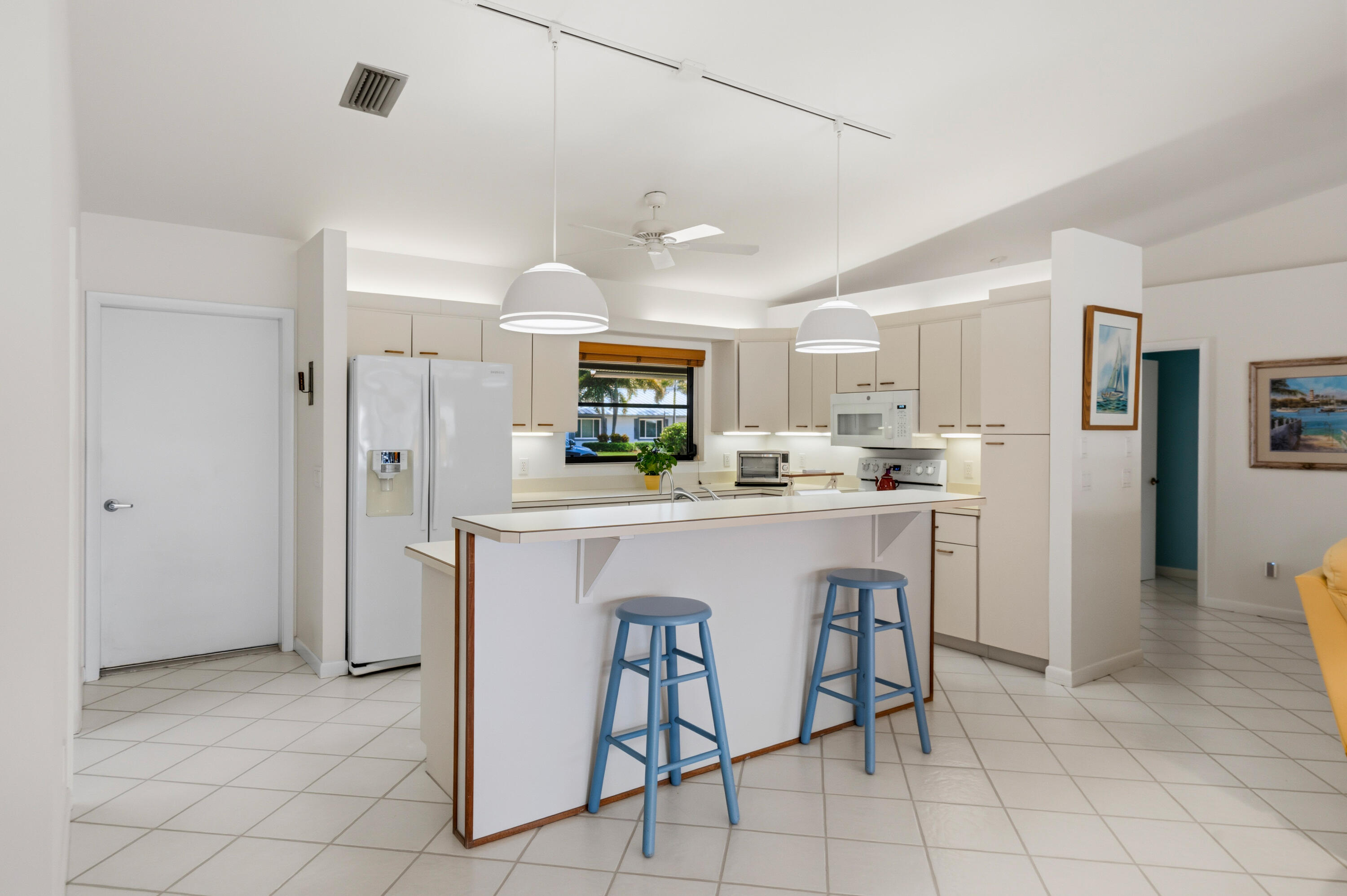 SEAGATE HARBOR - Residential