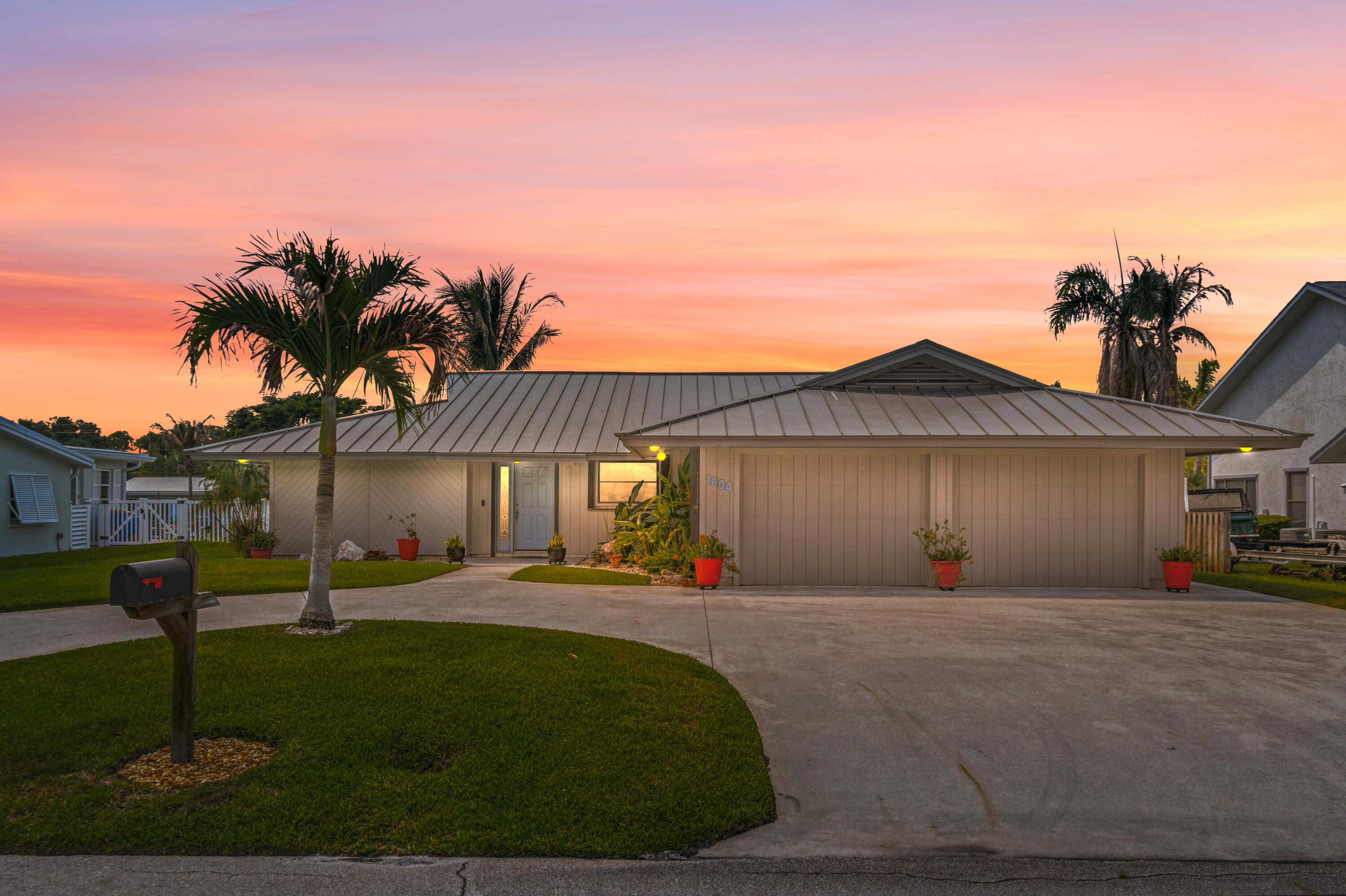 SEAGATE HARBOR - Residential