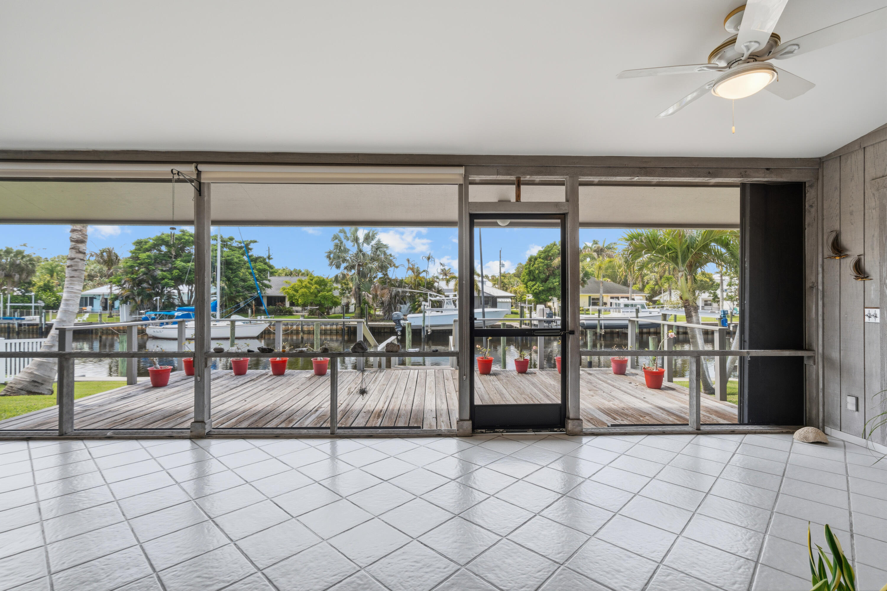 SEAGATE HARBOR - Residential