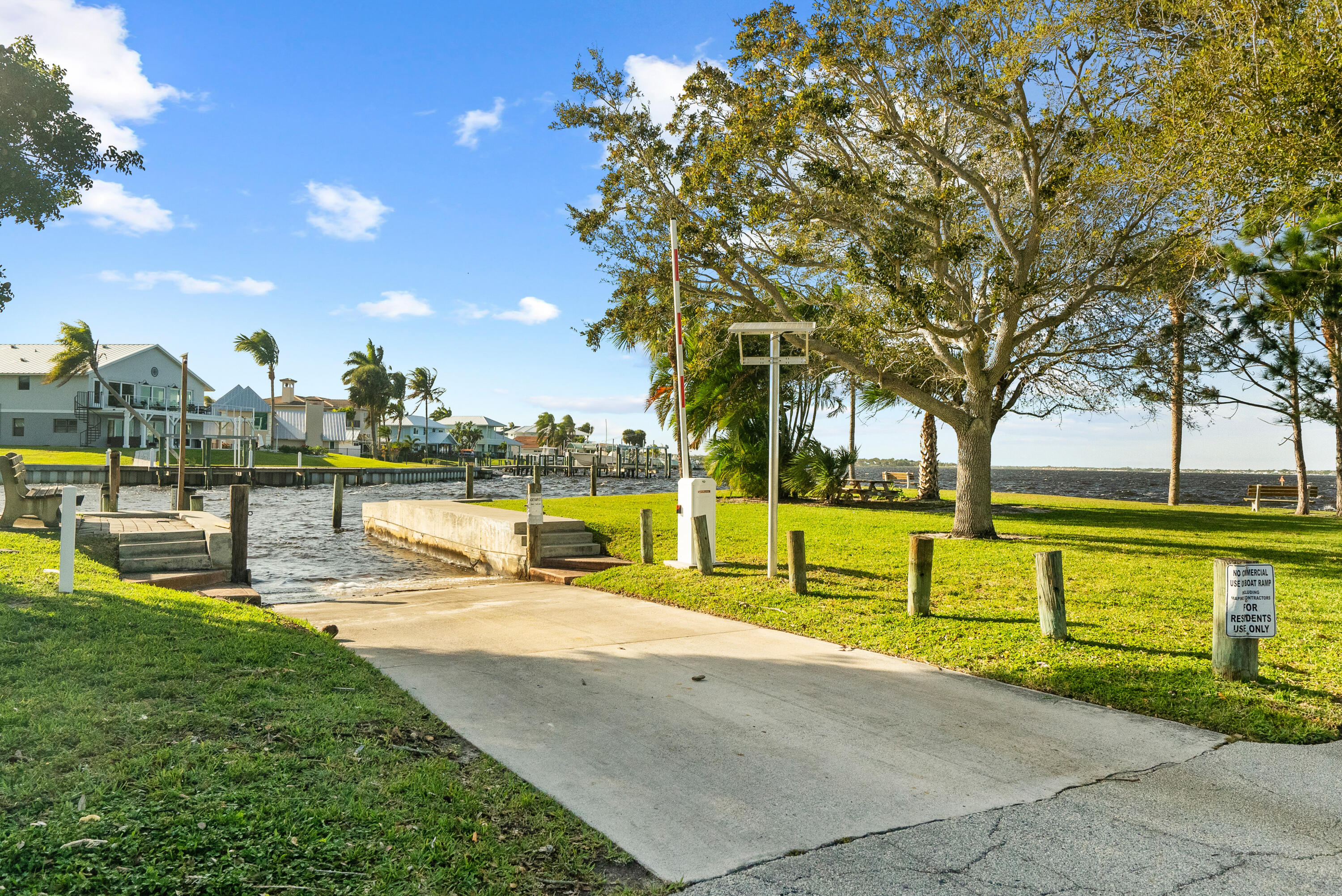 SEAGATE HARBOR - Residential