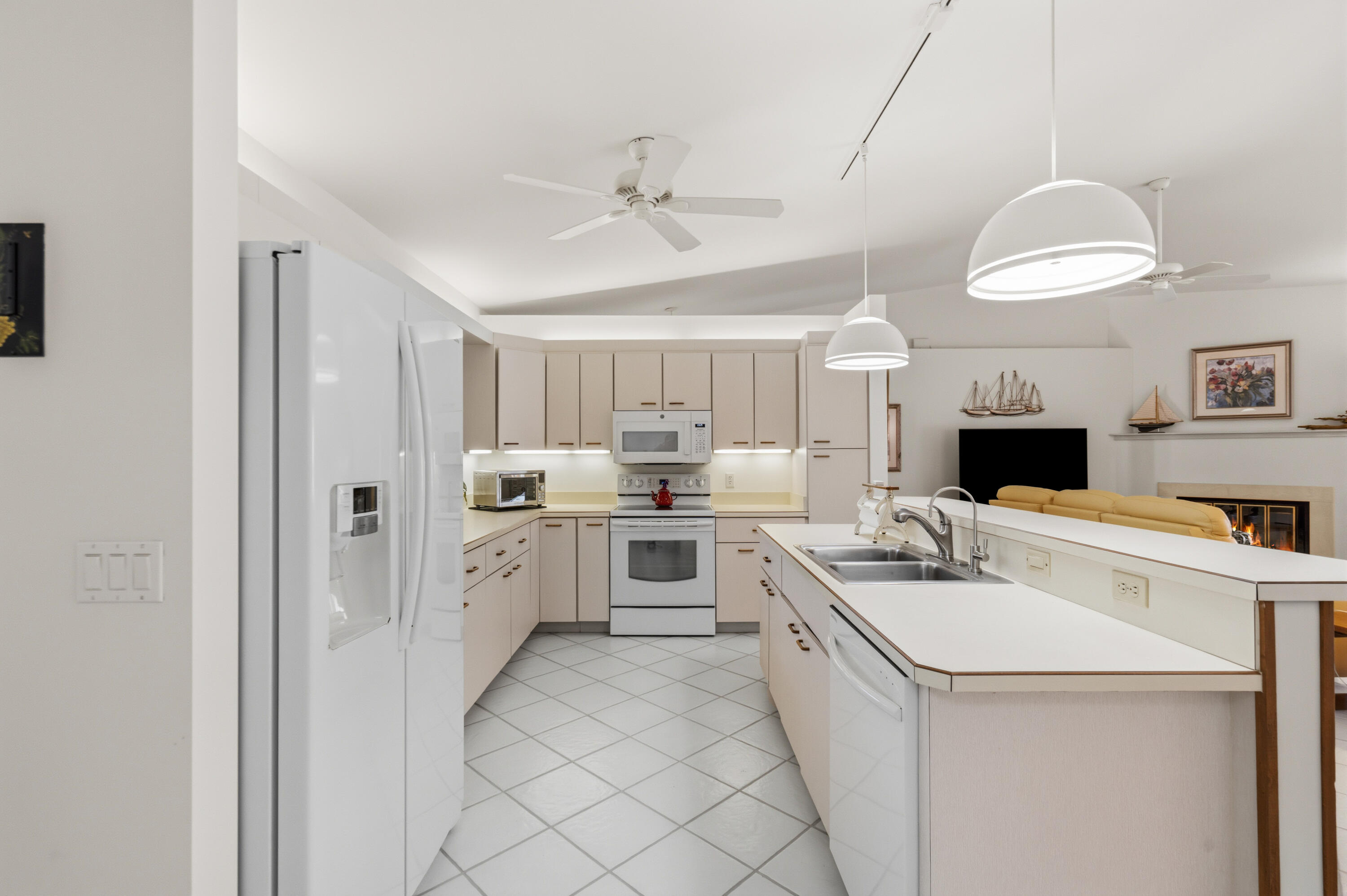 SEAGATE HARBOR - Residential