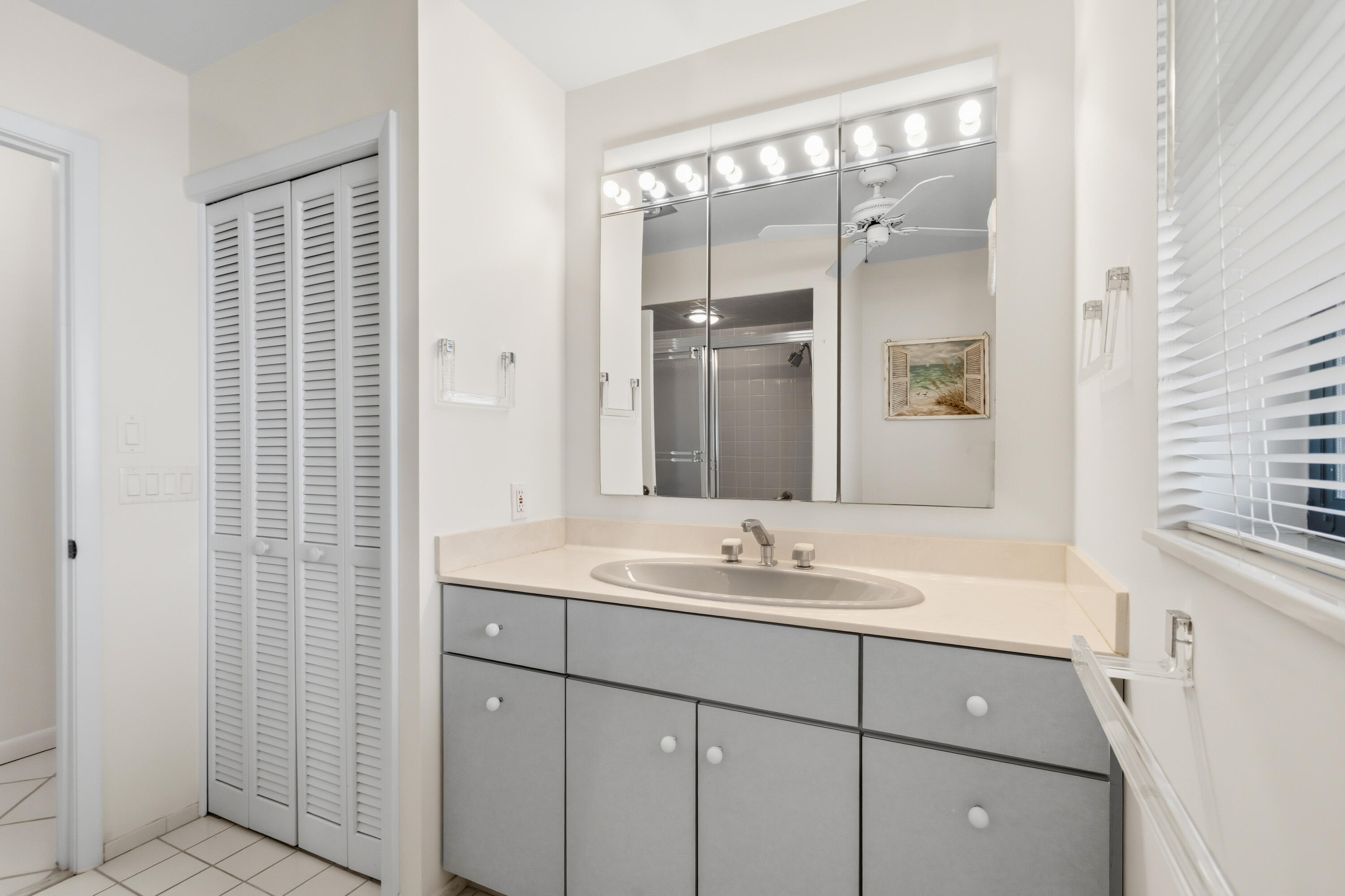 SEAGATE HARBOR - Residential