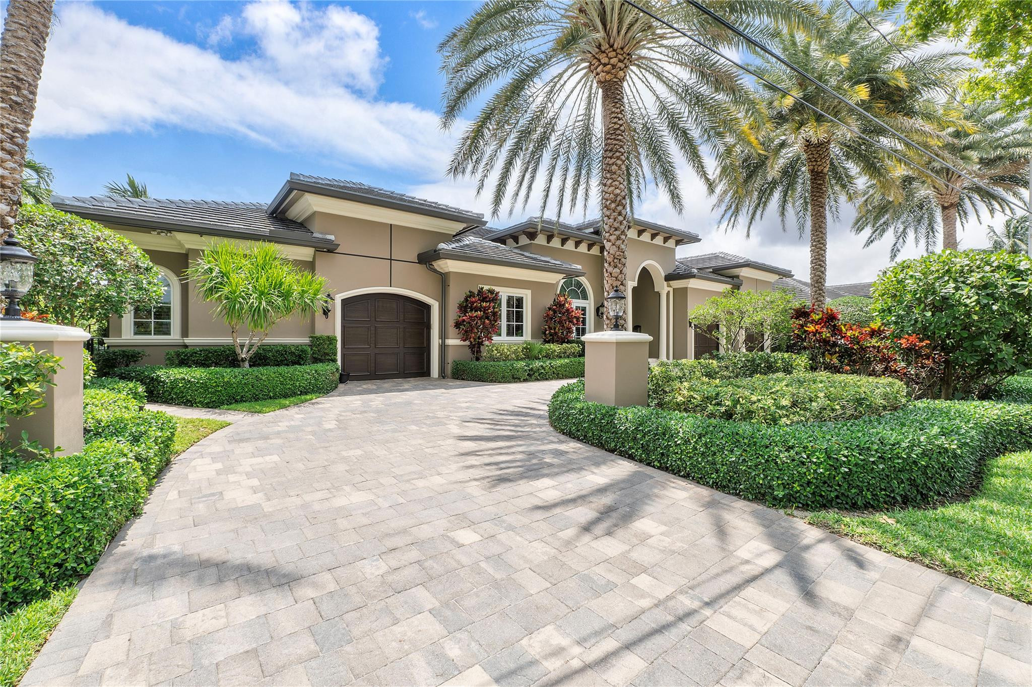 Lighthouse Point 6th Sec - Residential