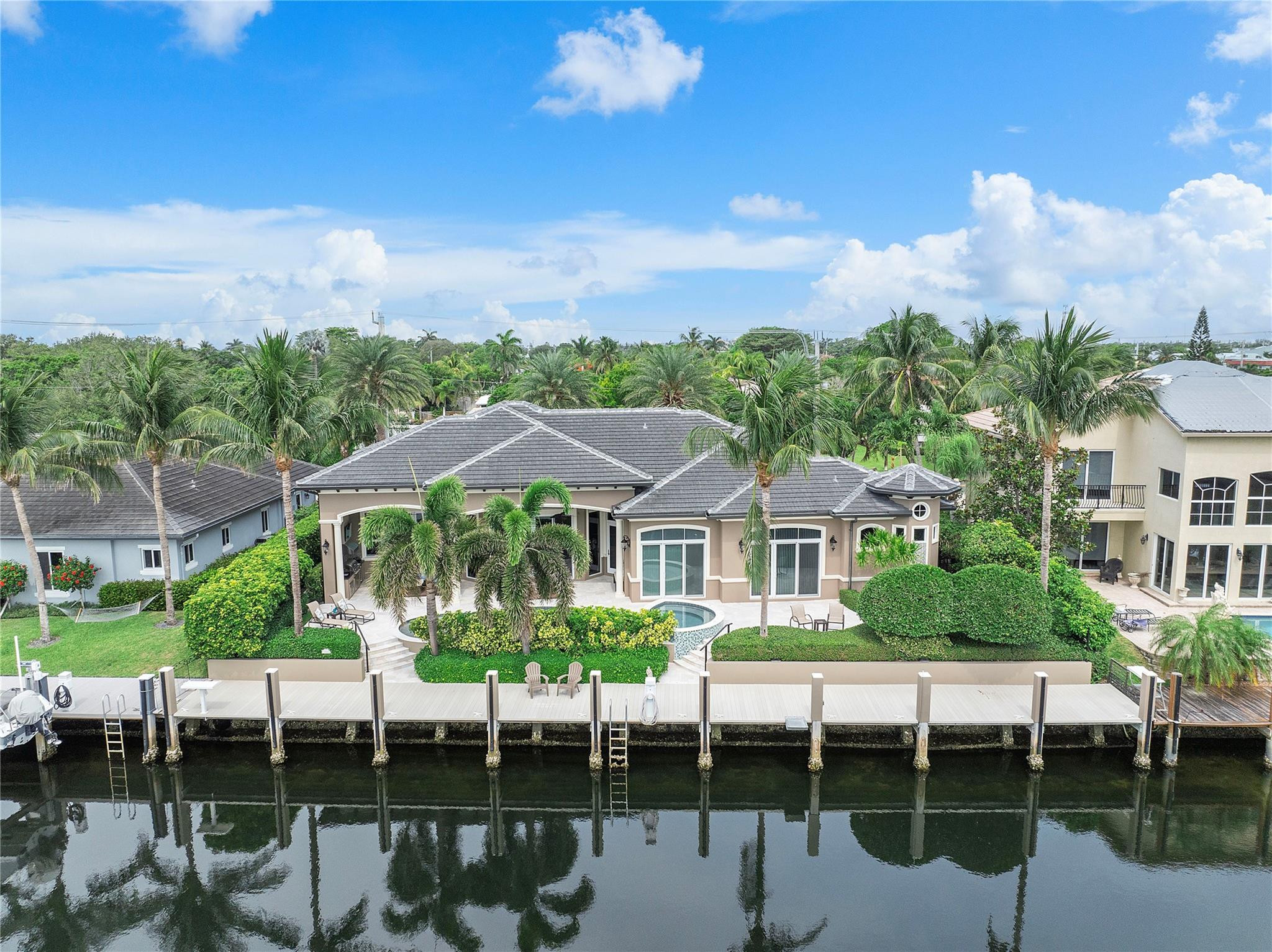 Lighthouse Point 6th Sec - Residential