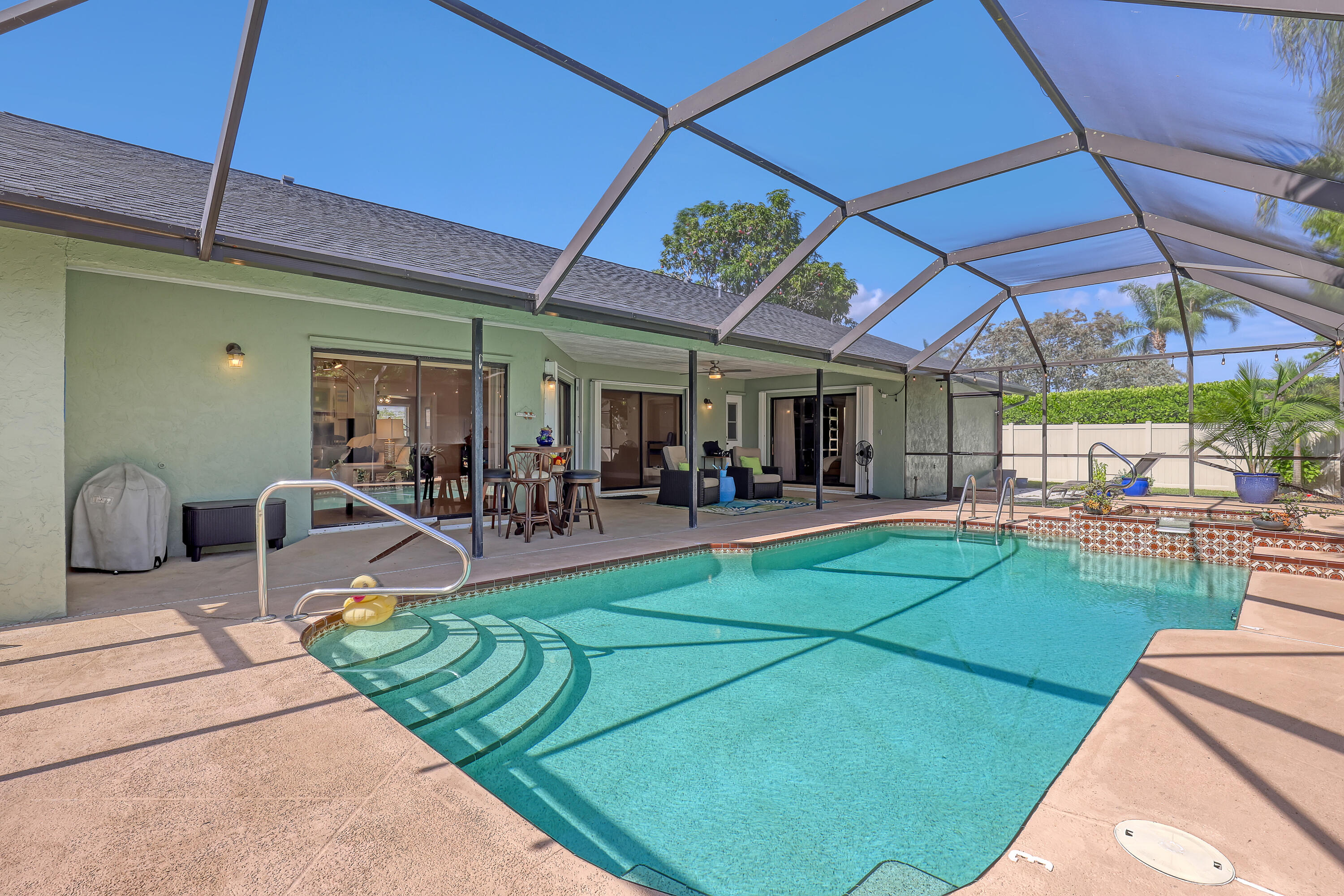 SUGAR POND MANOR OF WELLINGTON - Residential