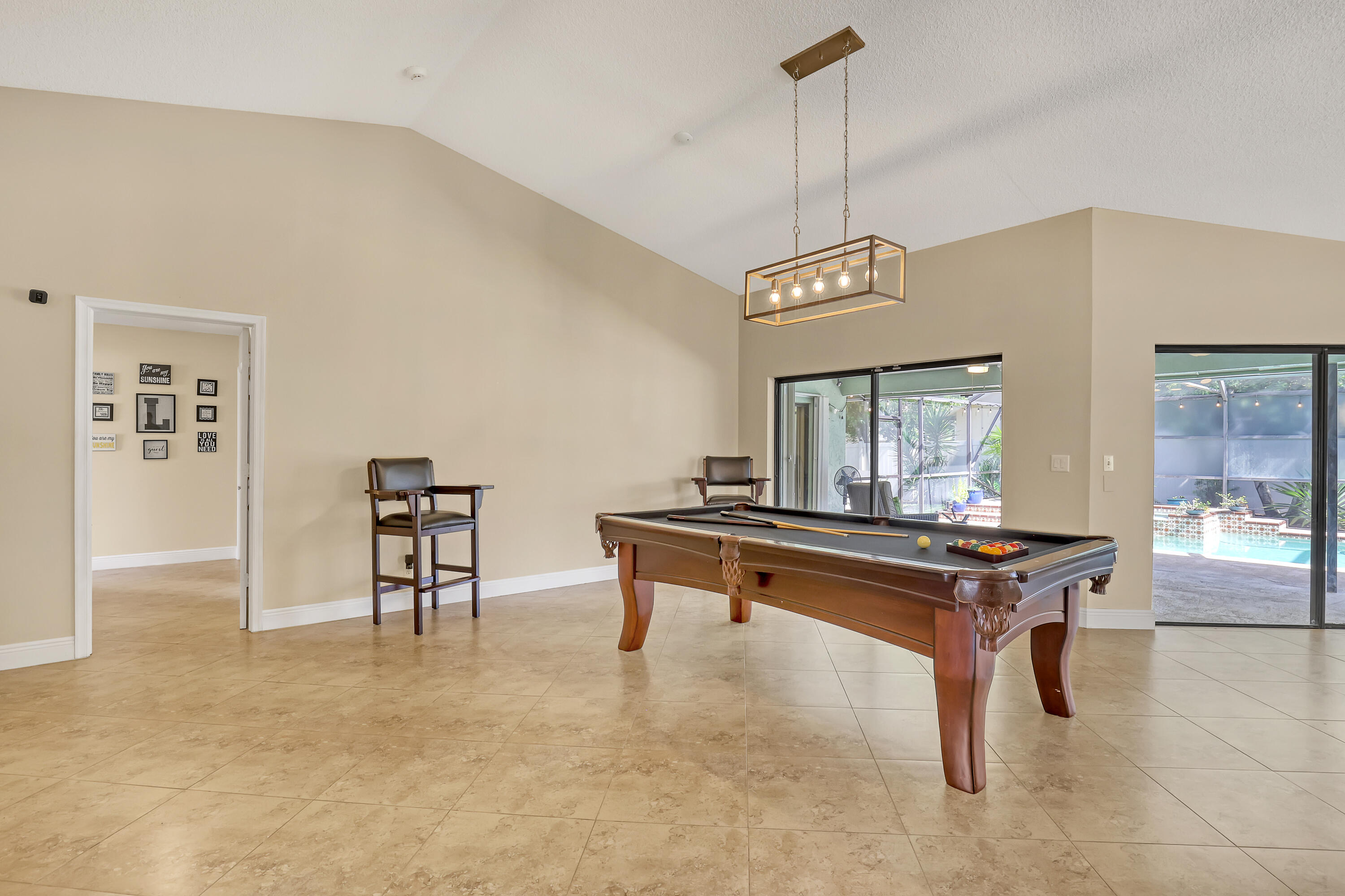 SUGAR POND MANOR OF WELLINGTON - Residential