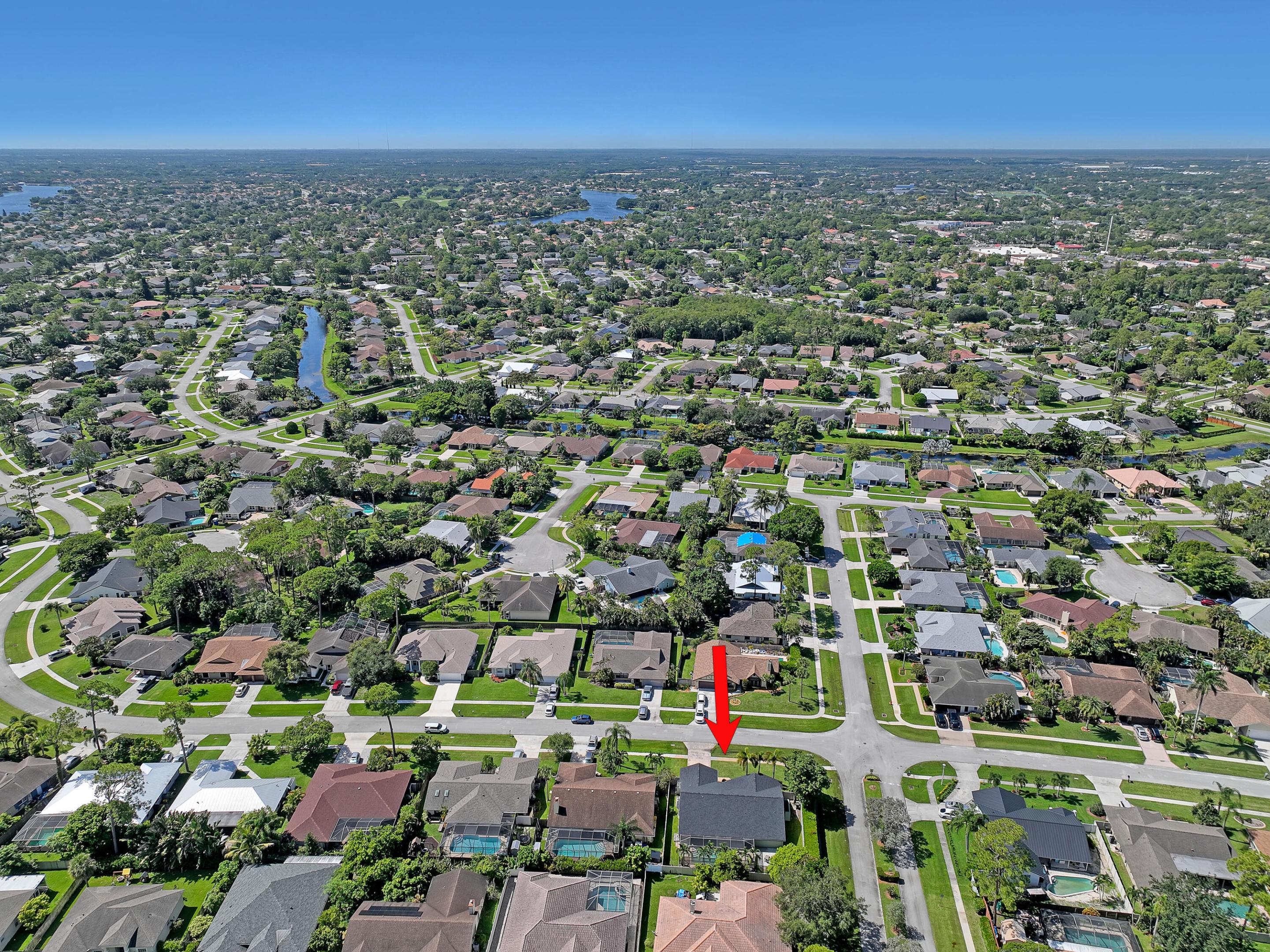 SUGAR POND MANOR OF WELLINGTON - Residential