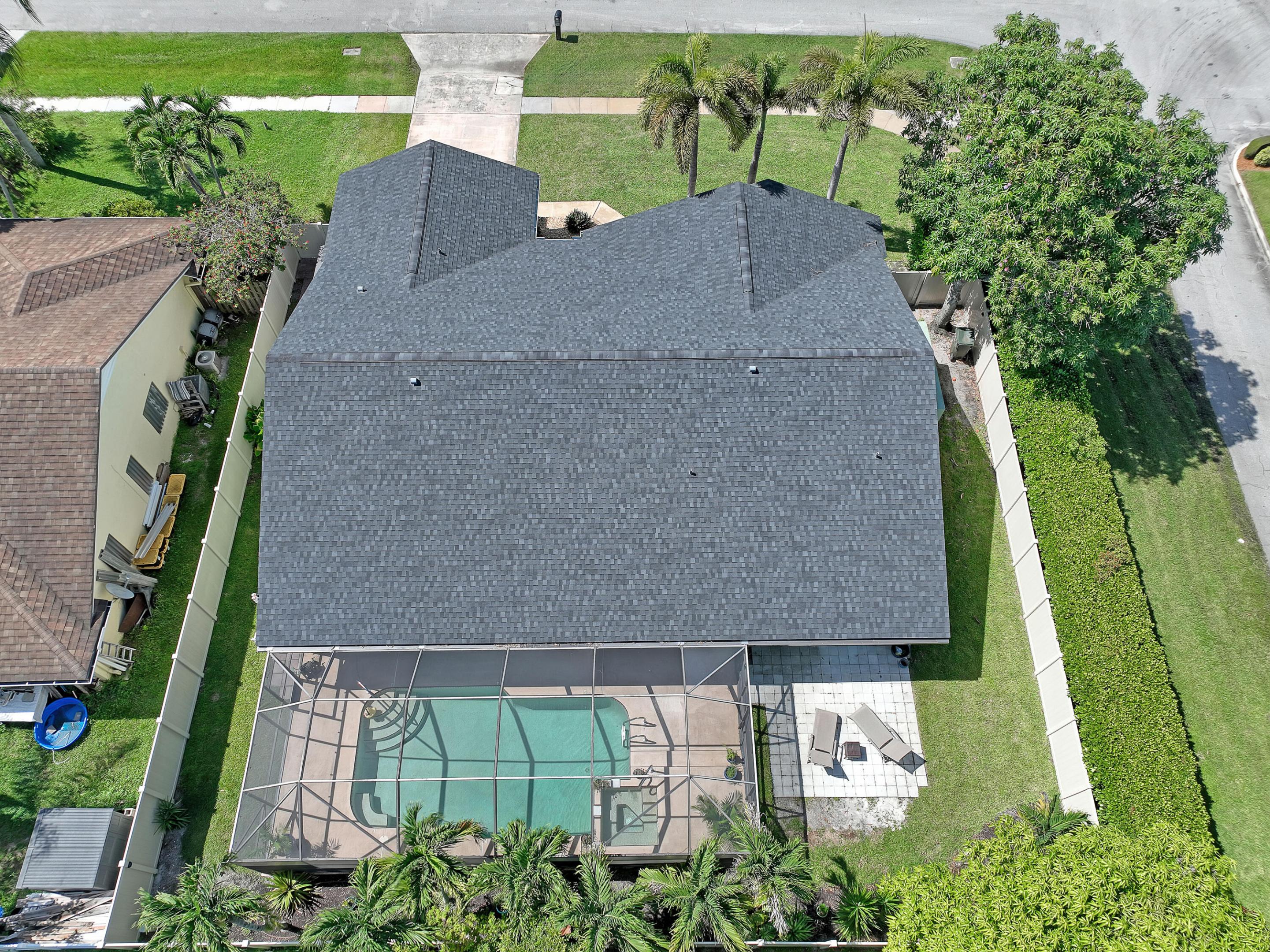 SUGAR POND MANOR OF WELLINGTON - Residential