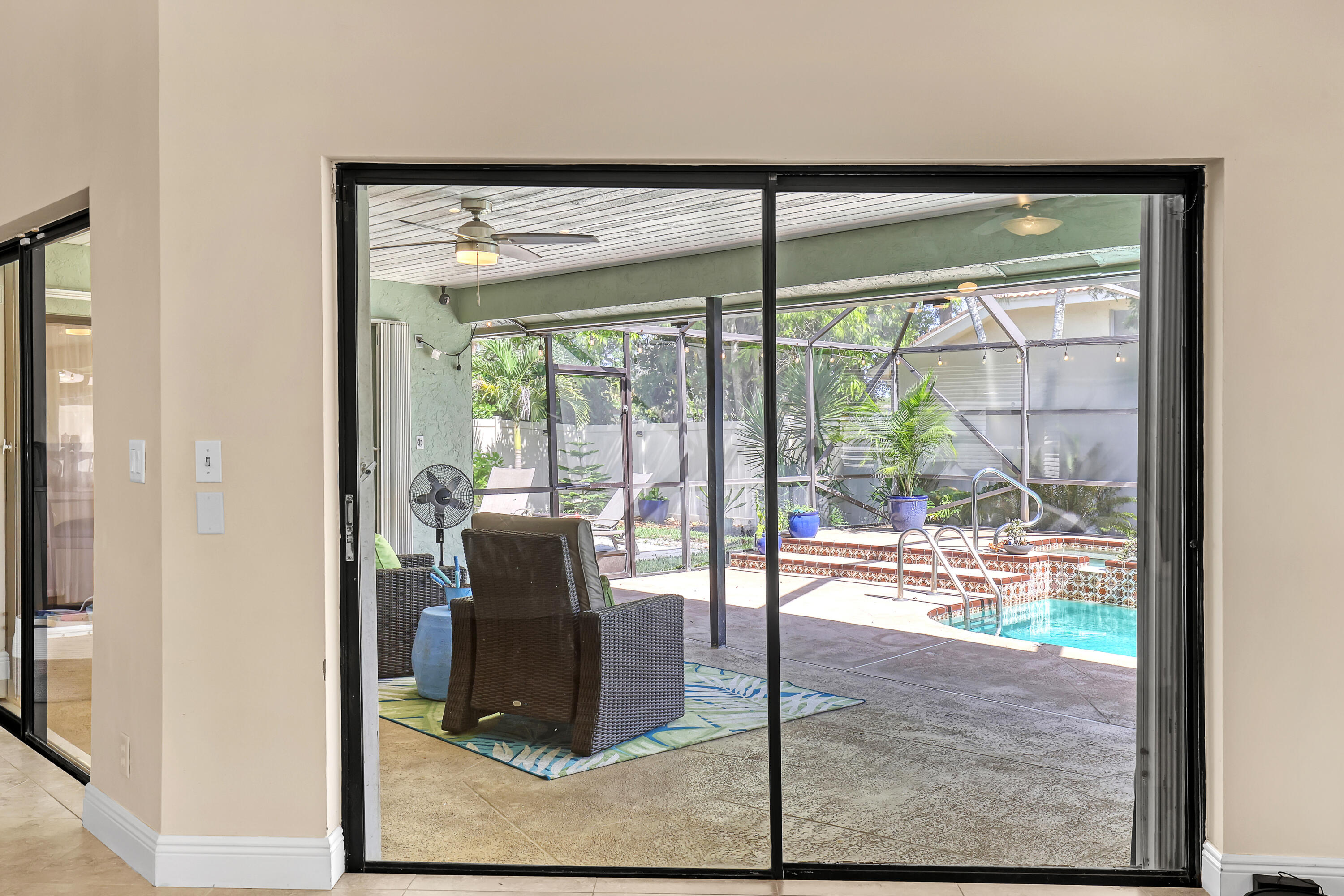 SUGAR POND MANOR OF WELLINGTON - Residential