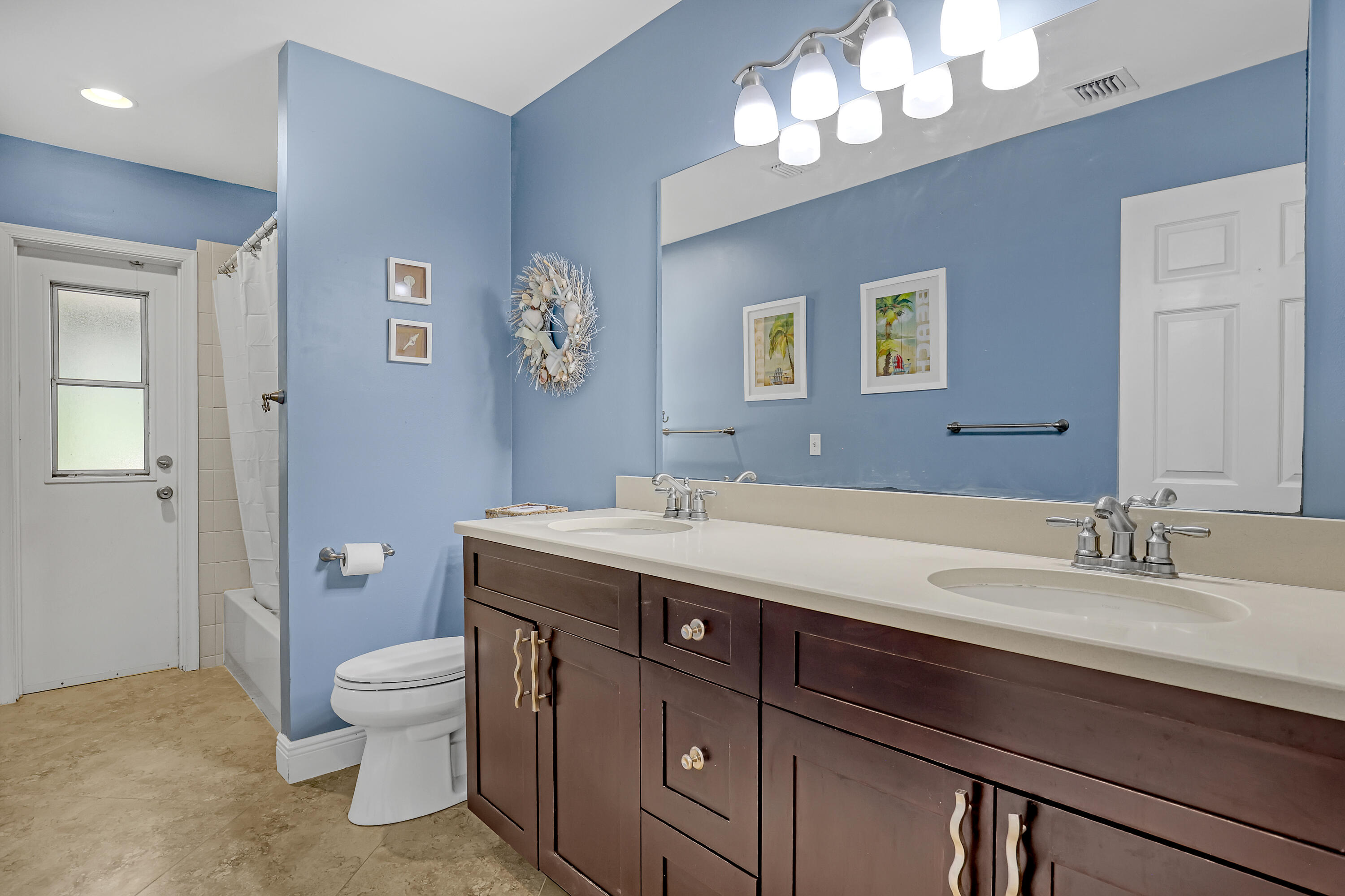 SUGAR POND MANOR OF WELLINGTON - Residential