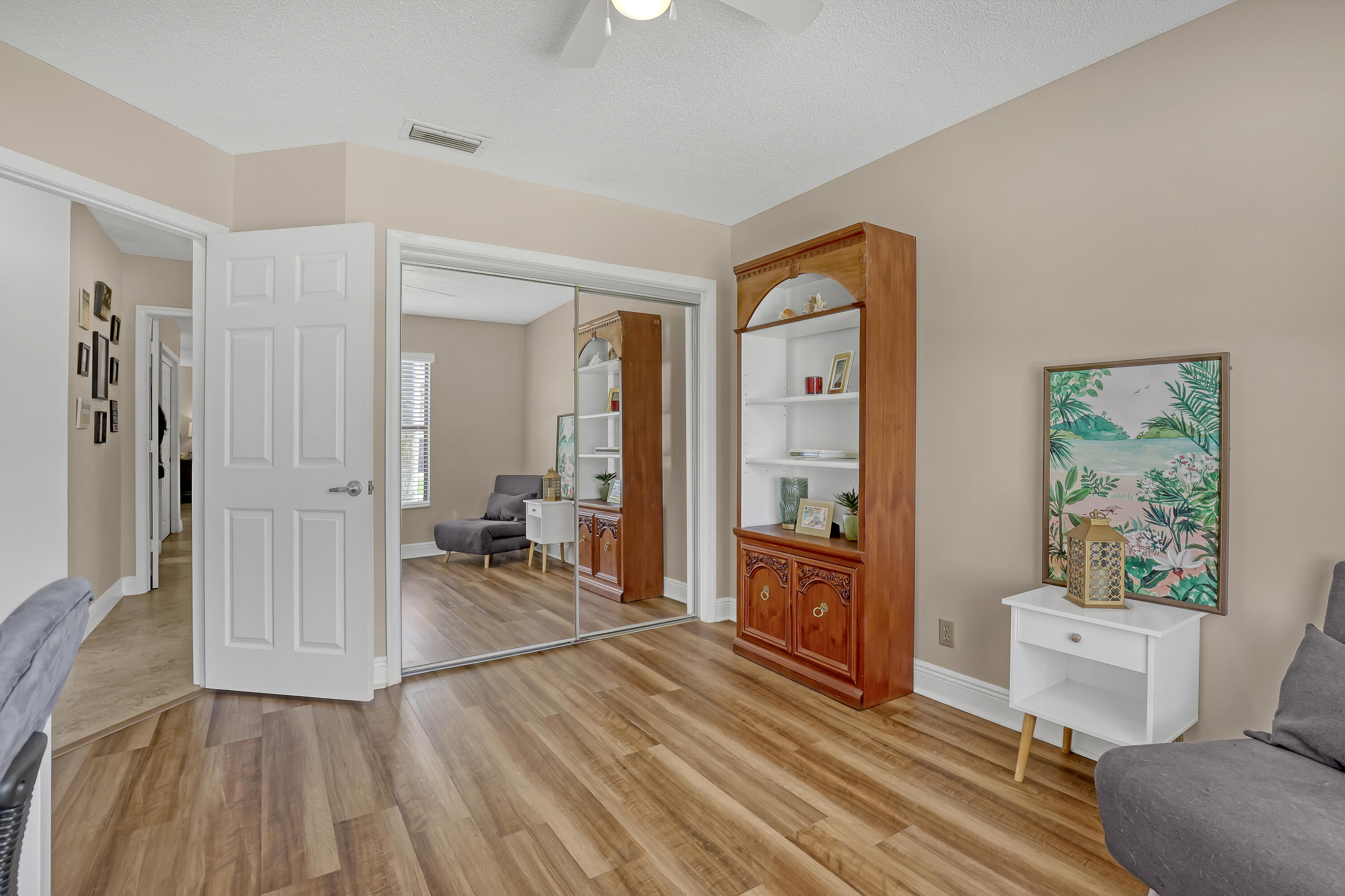 SUGAR POND MANOR OF WELLINGTON - Residential