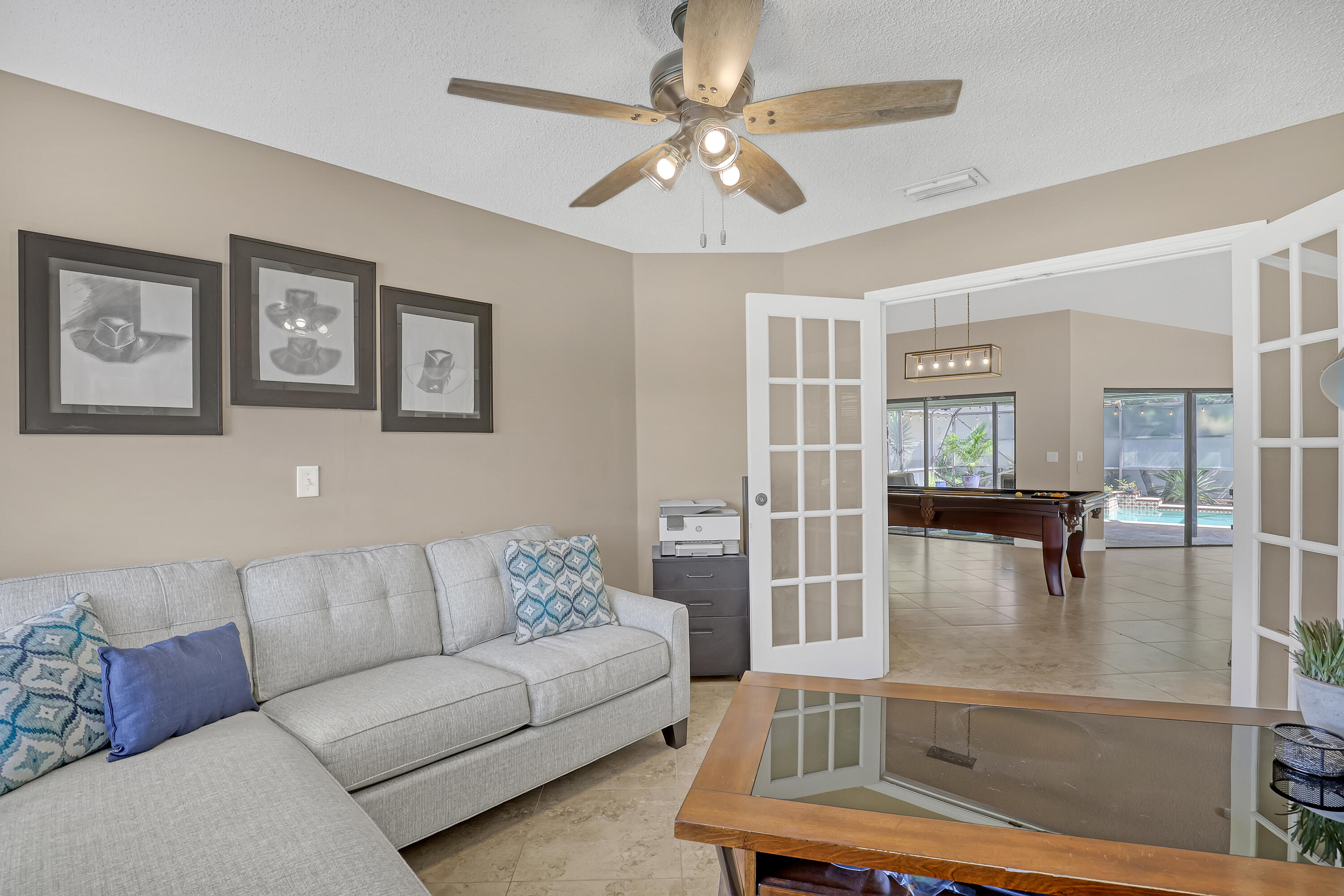 SUGAR POND MANOR OF WELLINGTON - Residential