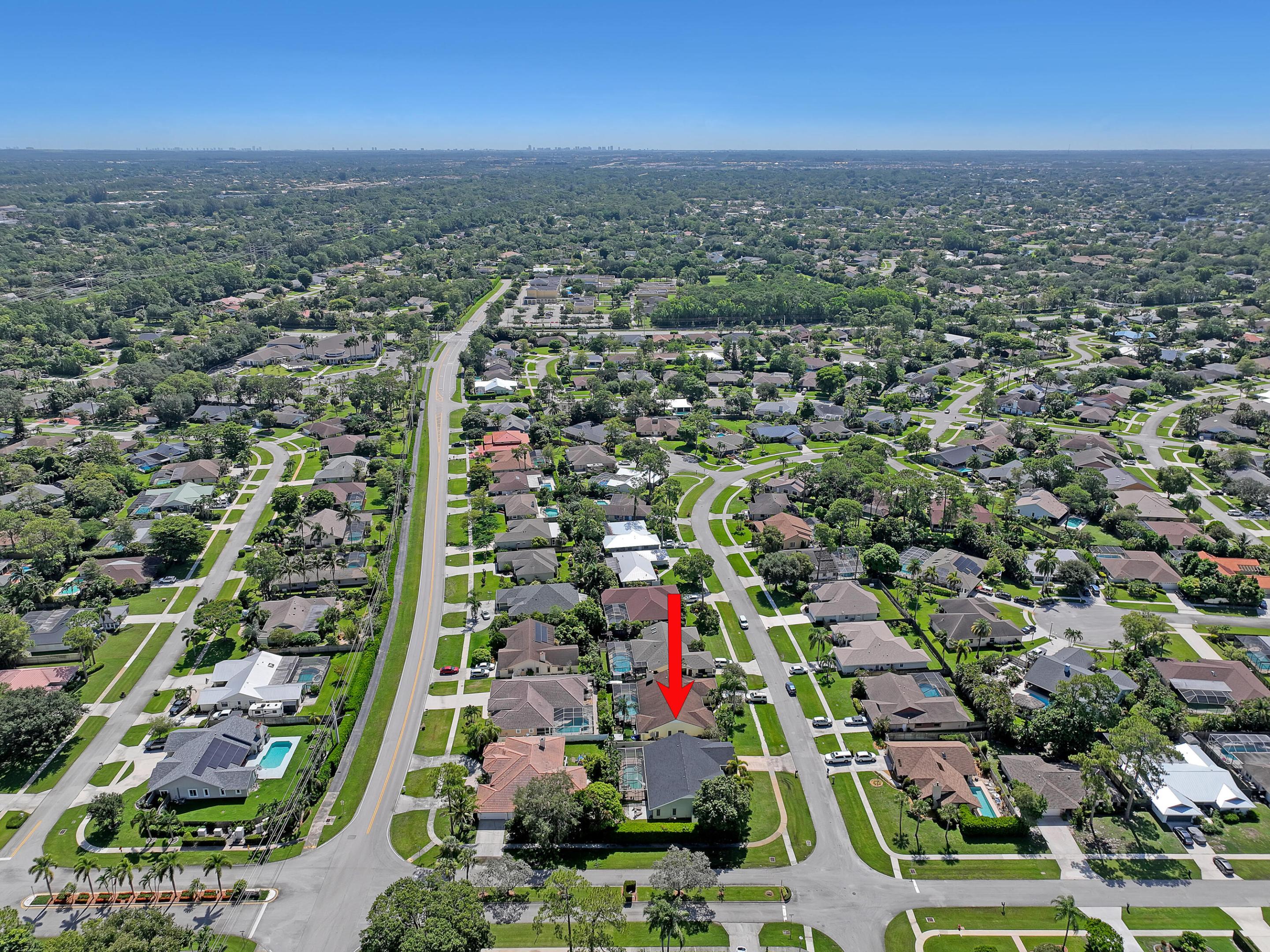 SUGAR POND MANOR OF WELLINGTON - Residential