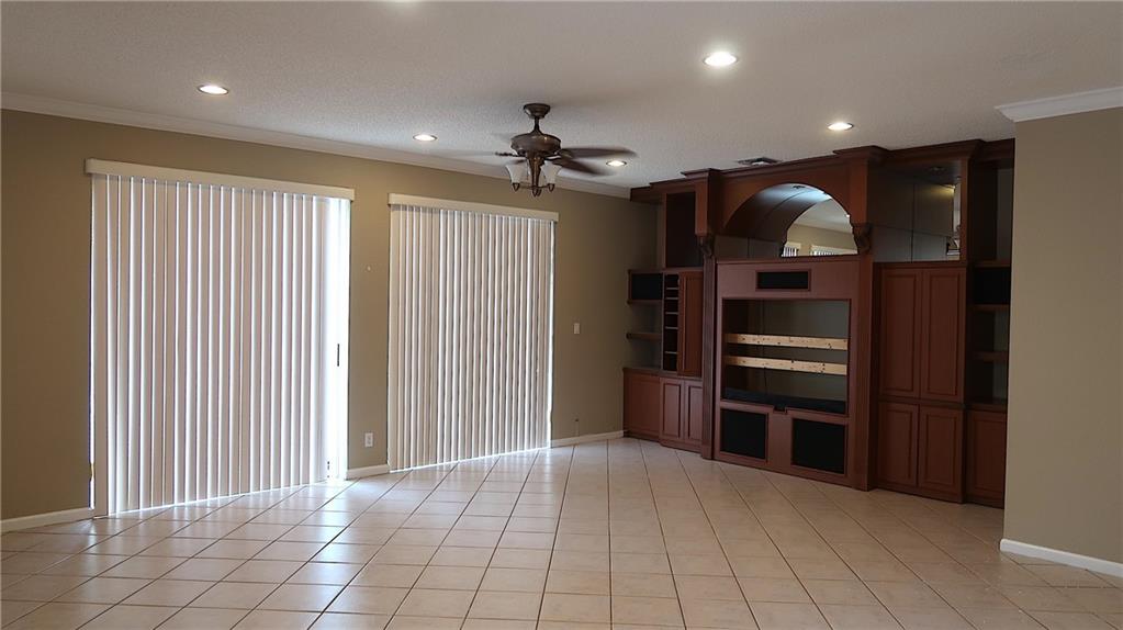 Kensington 146-39 B - Residential