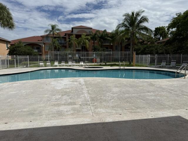 COURTYARDS AT DAVIE CONDO - Residential