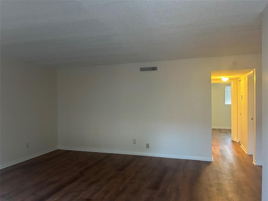 COURTYARDS AT DAVIE CONDO - Residential