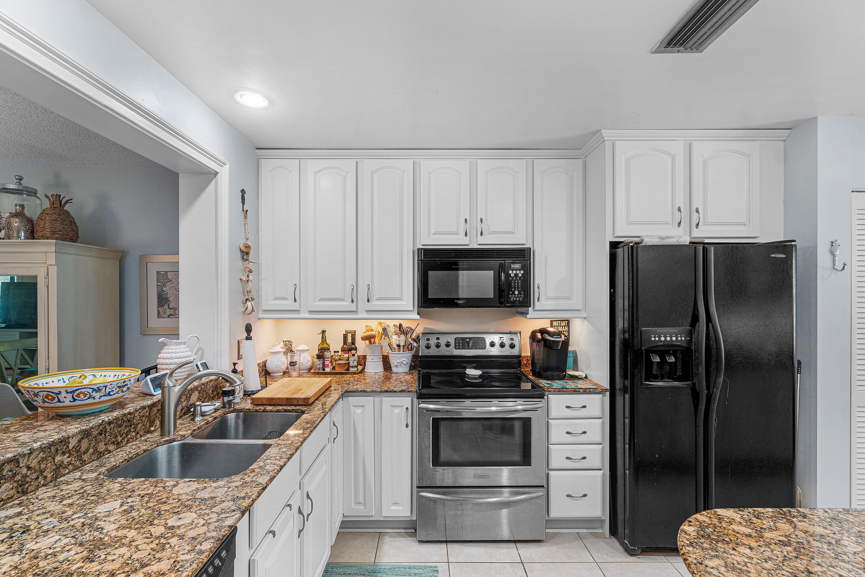 DELRAY OAKS WEST CONDO - Residential
