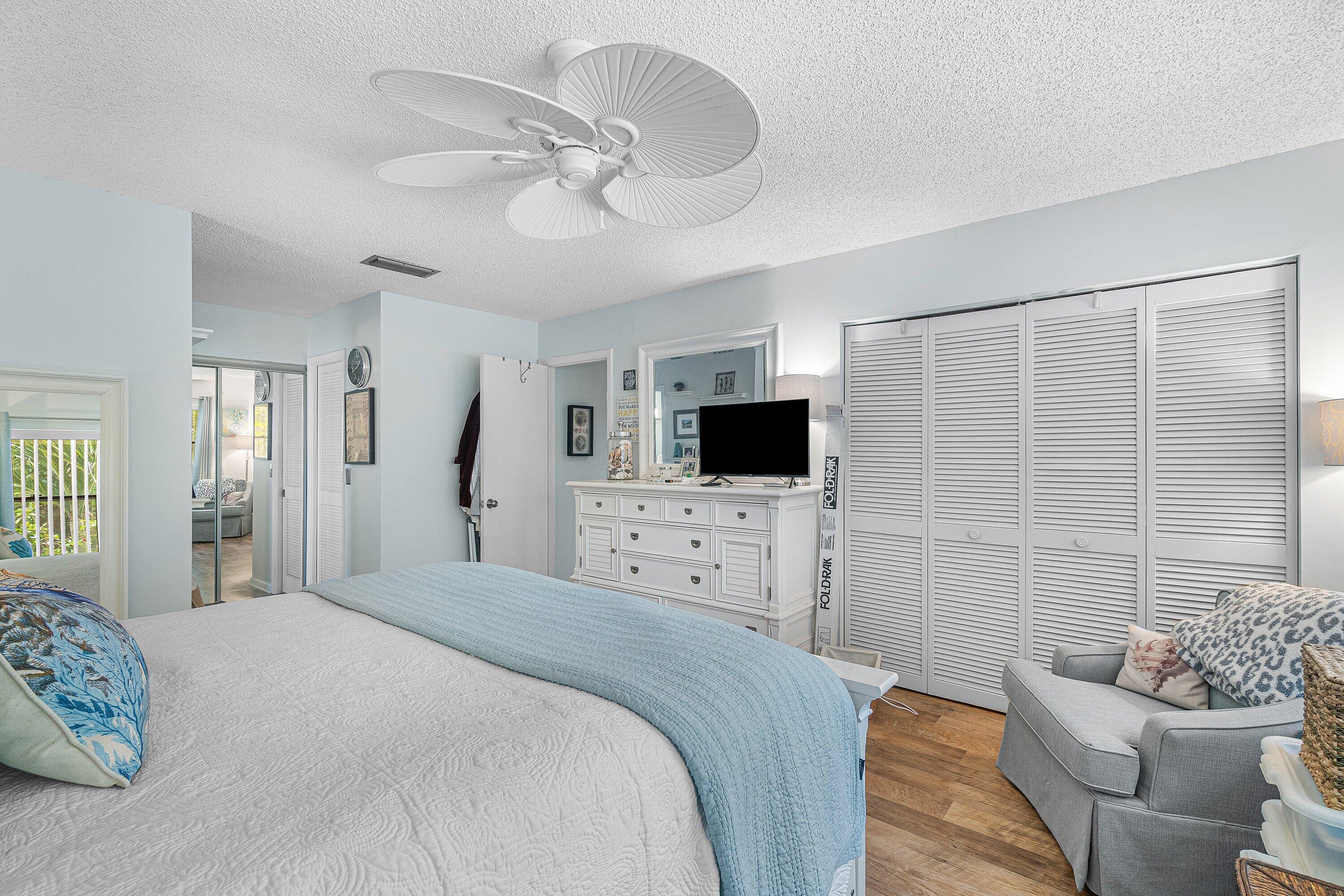 DELRAY OAKS WEST CONDO - Residential