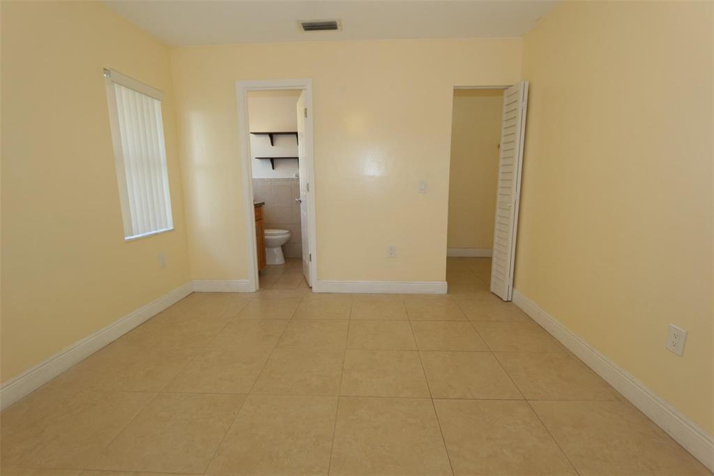 SUNRISE GOLF VILLAGE SEC 21 - Residential Lease