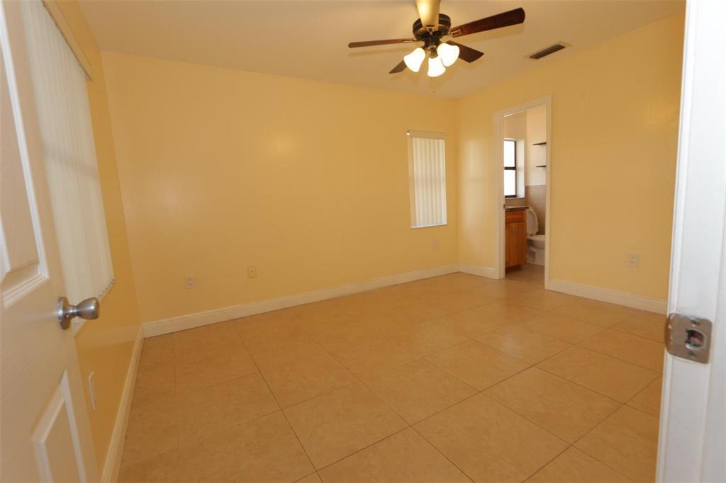 SUNRISE GOLF VILLAGE SEC 21 - Residential Lease