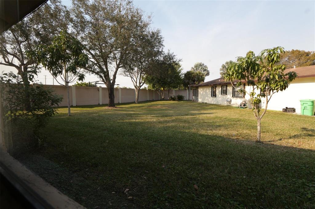 SUNRISE GOLF VILLAGE SEC 21 - Residential Lease