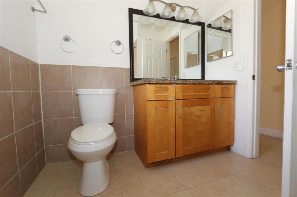 SUNRISE GOLF VILLAGE SEC 21 - Residential Lease