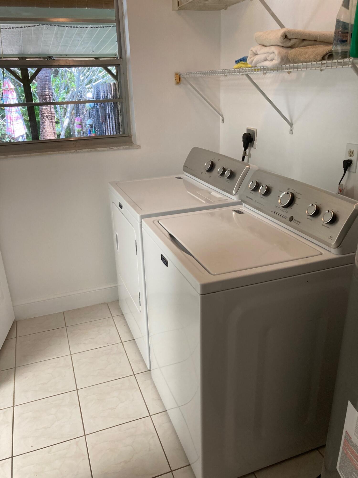 HOBE PINES - Residential Lease