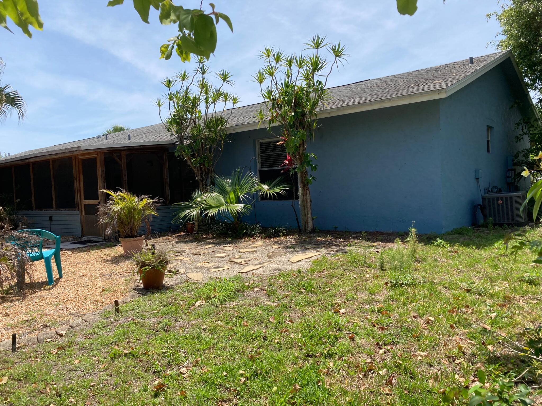HOBE PINES - Residential Lease