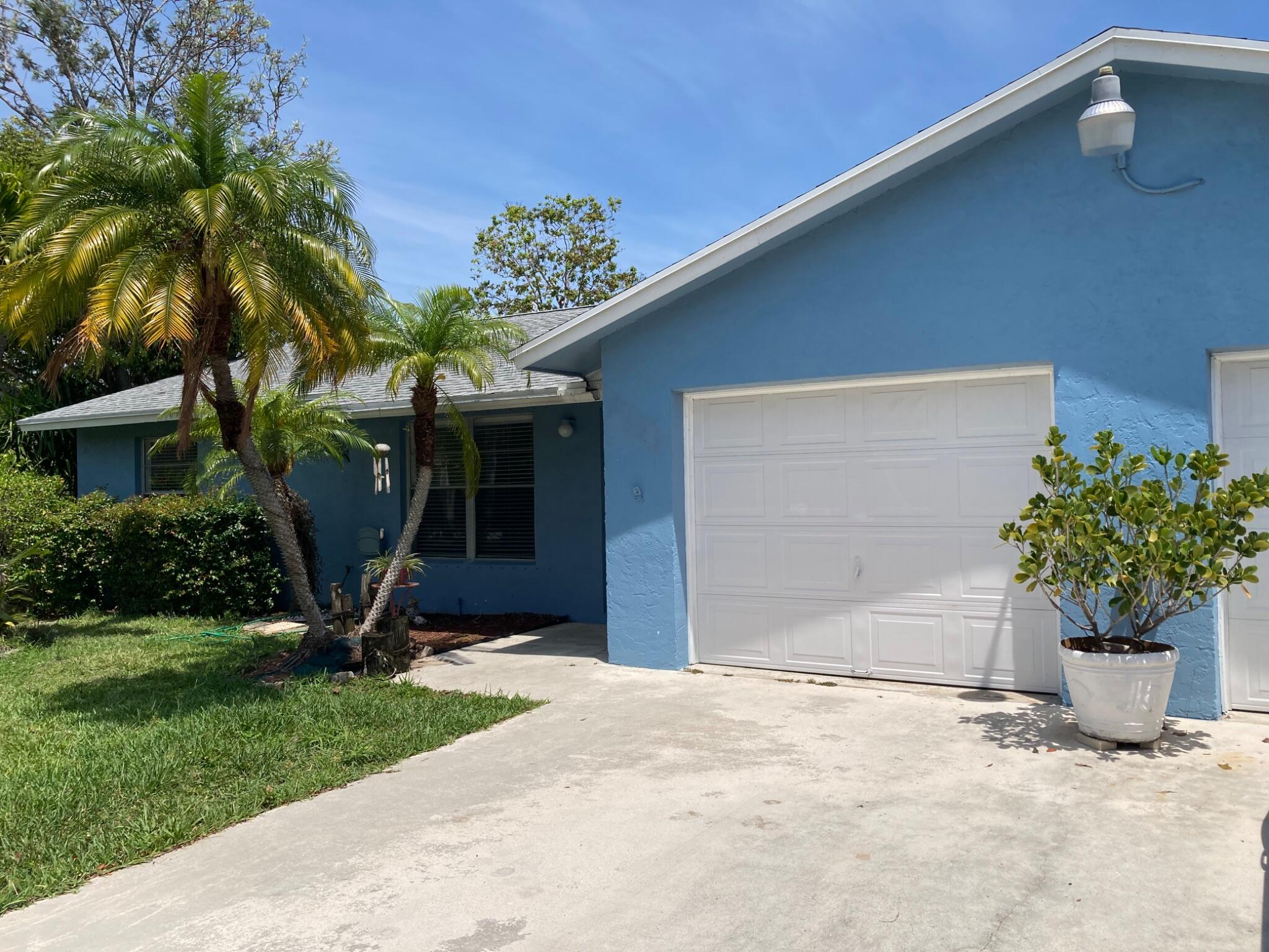 HOBE PINES - Residential Lease