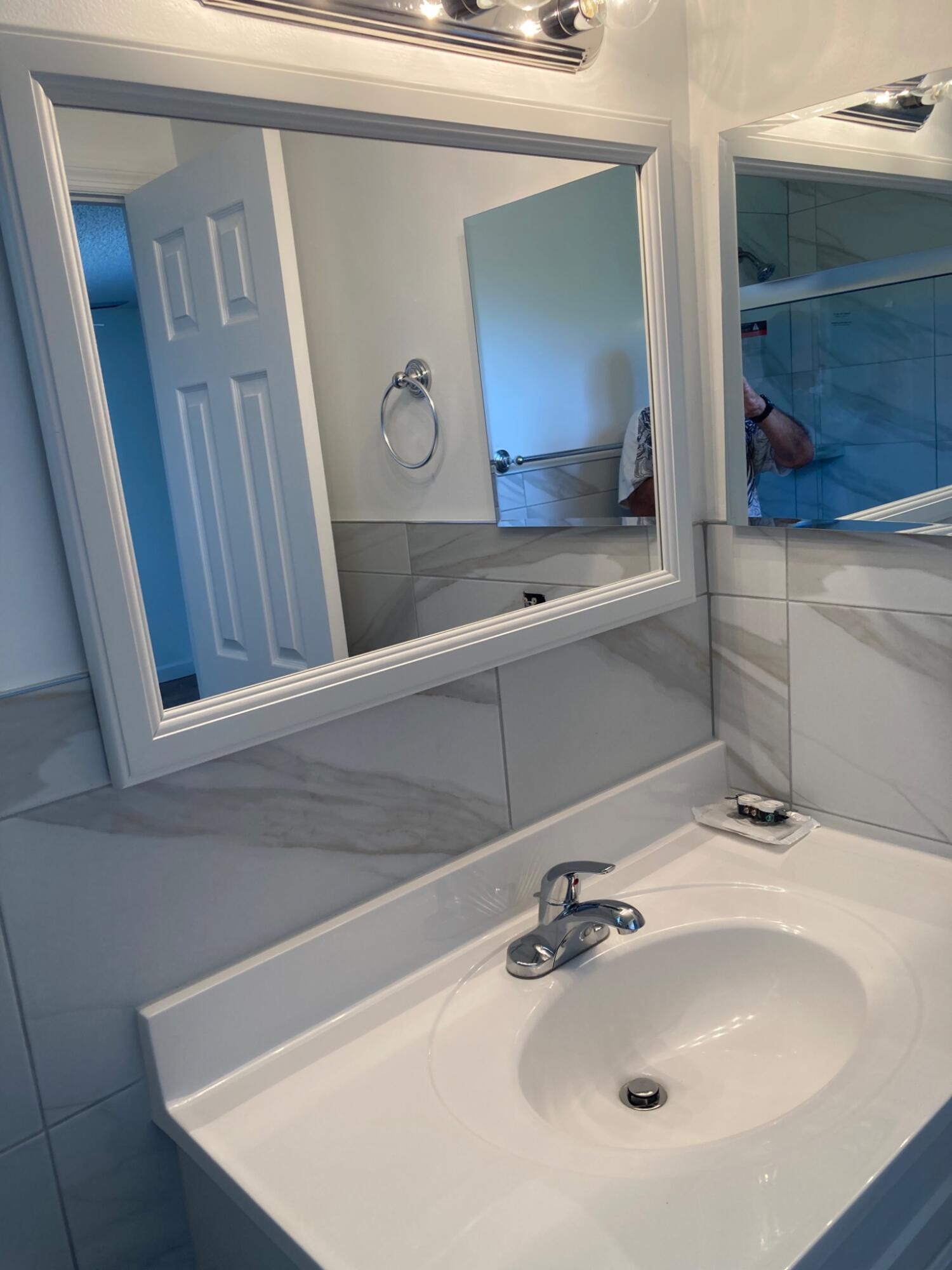 HOBE PINES - Residential Lease