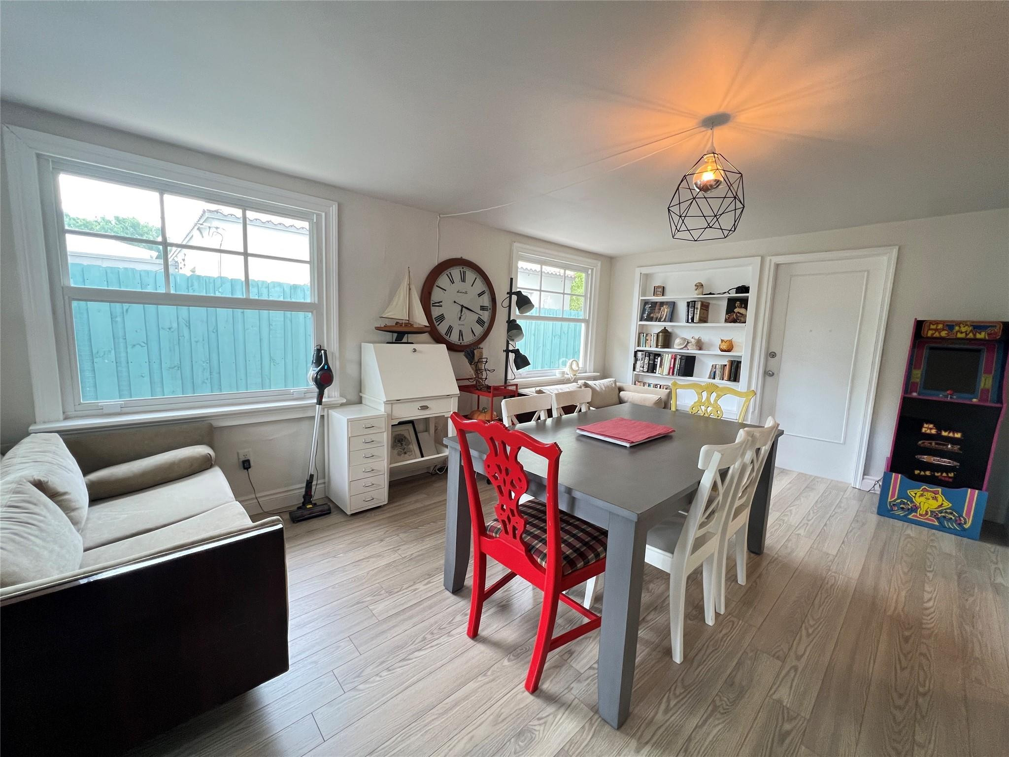 ALMEDA - Residential Lease