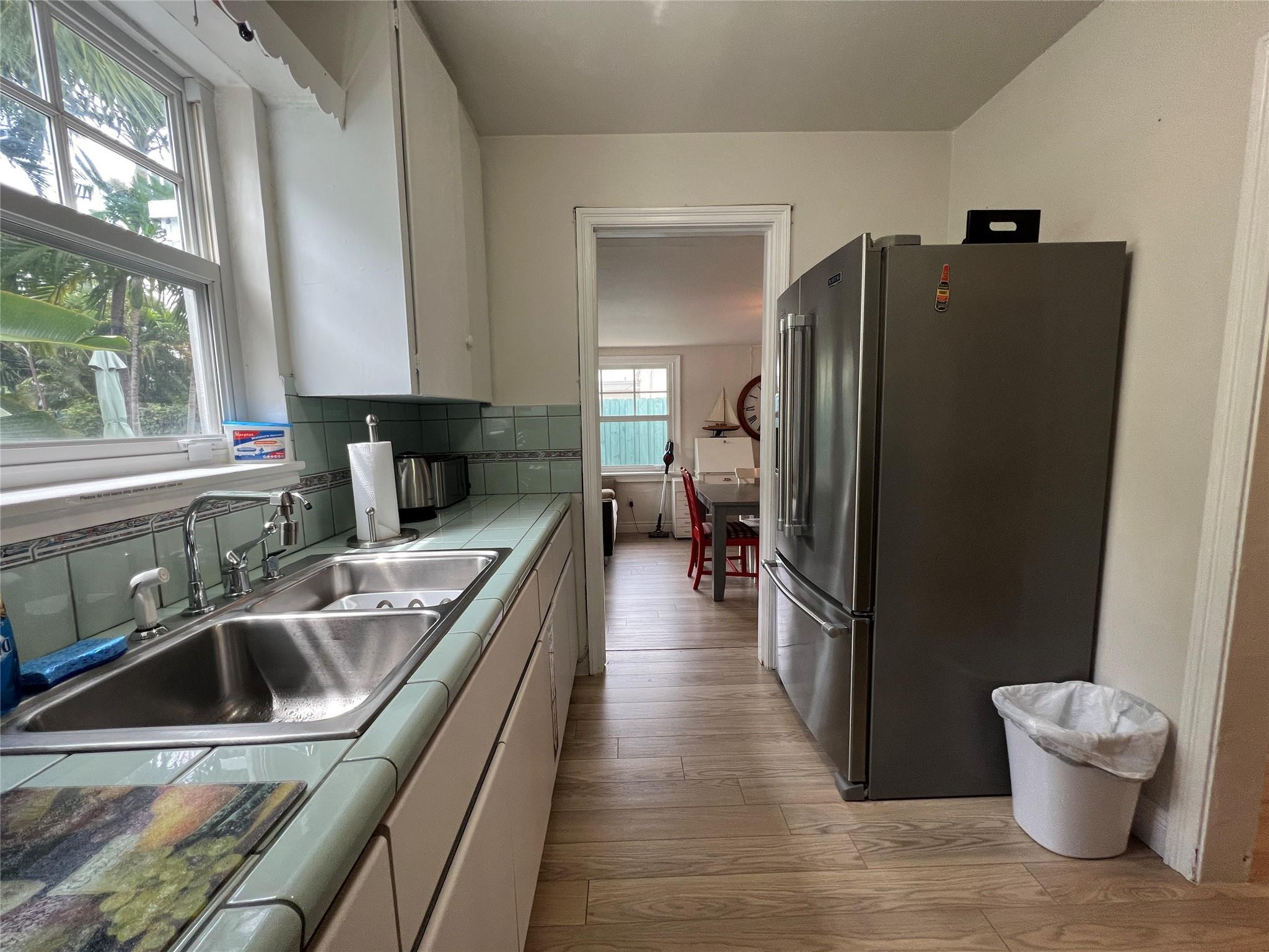 ALMEDA - Residential Lease