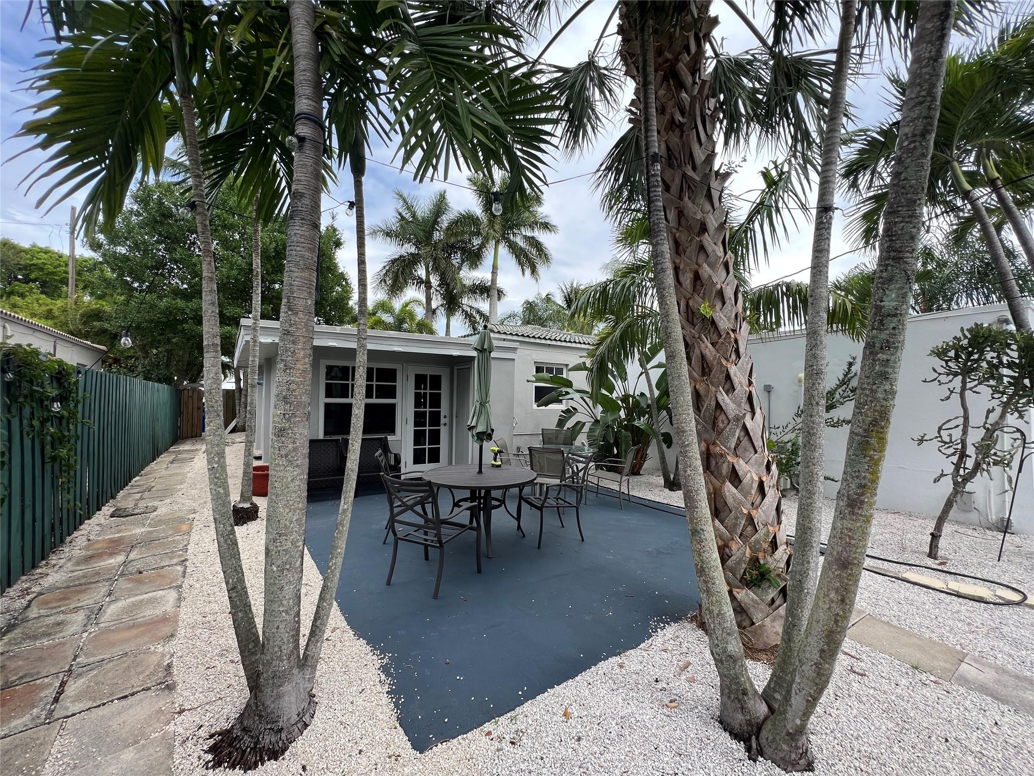 ALMEDA - Residential Lease