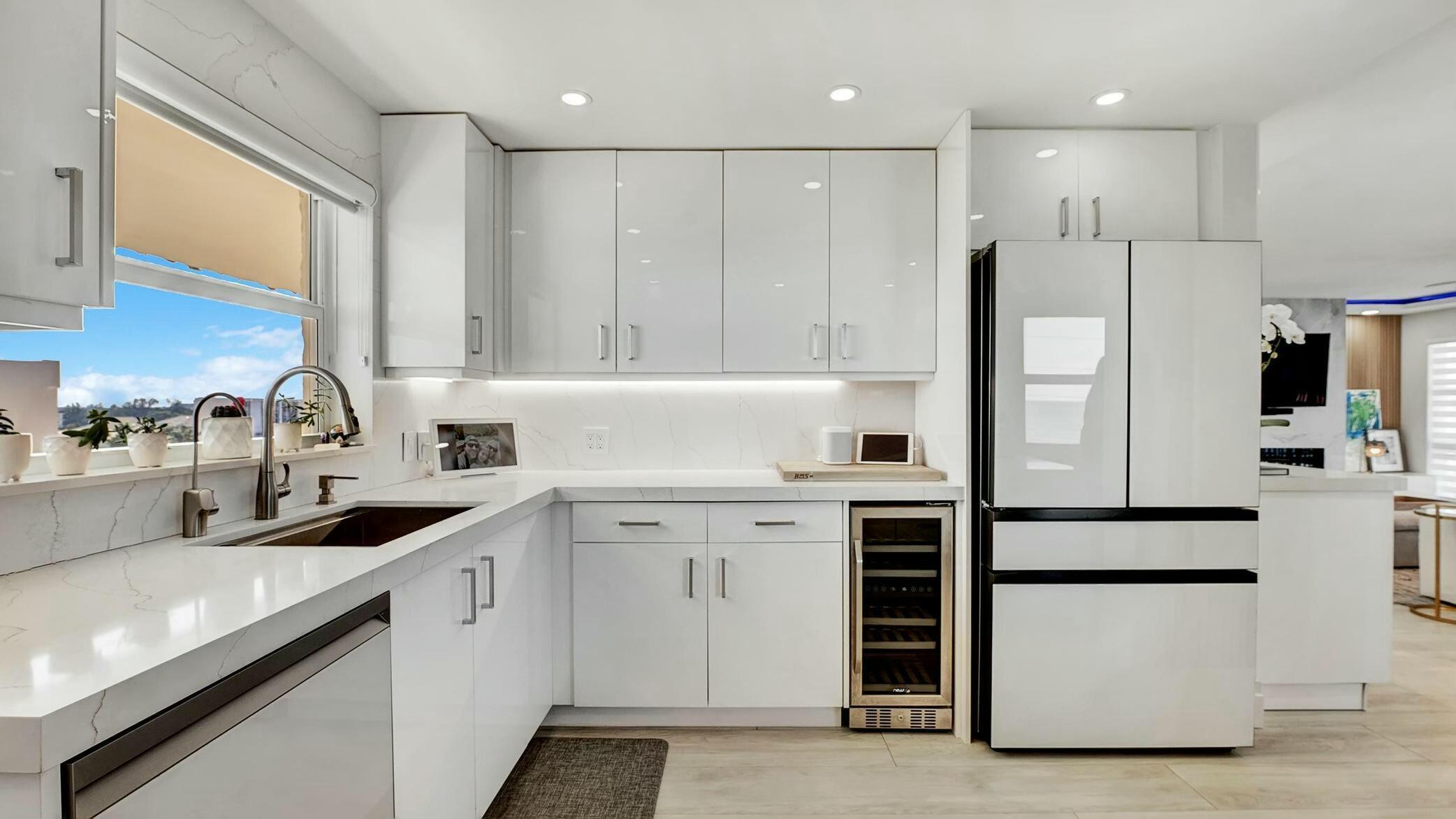 SAN REMO CONDO - Residential
