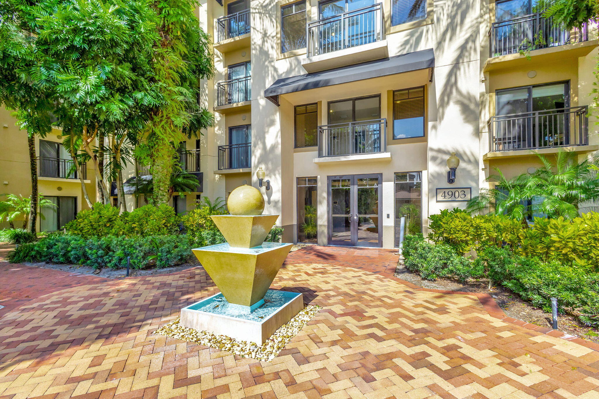RESIDENCES AT MIDTOWN CONDO - Residential