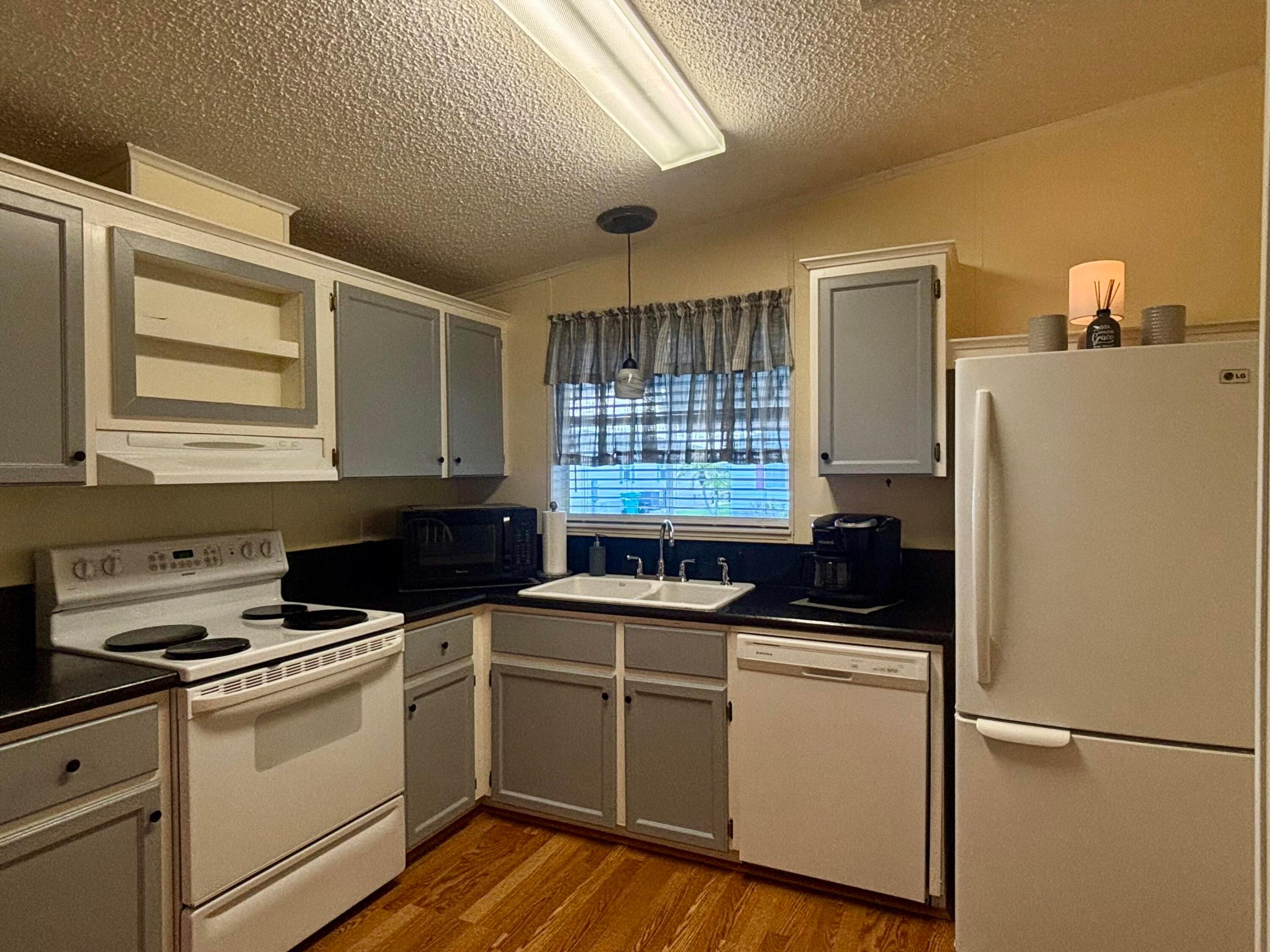 SEMINOLE COVE CONDOMINIUM - Residential