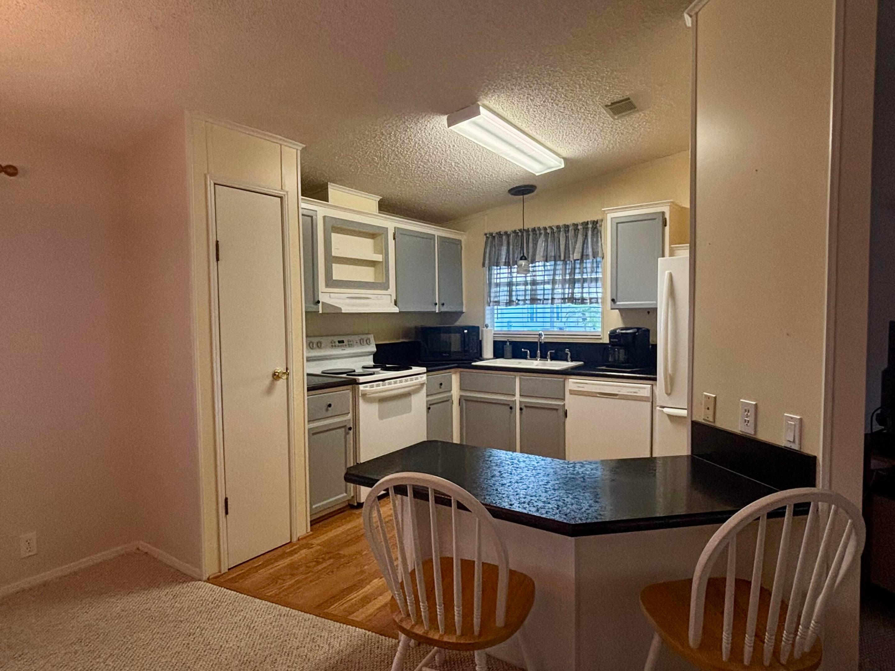 SEMINOLE COVE CONDOMINIUM - Residential