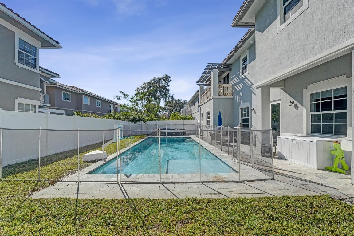 FOREST VIEW ESTATES - Residential Lease