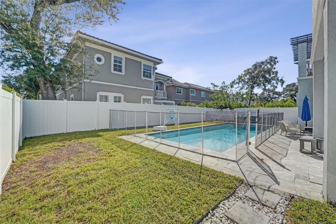 FOREST VIEW ESTATES - Residential Lease